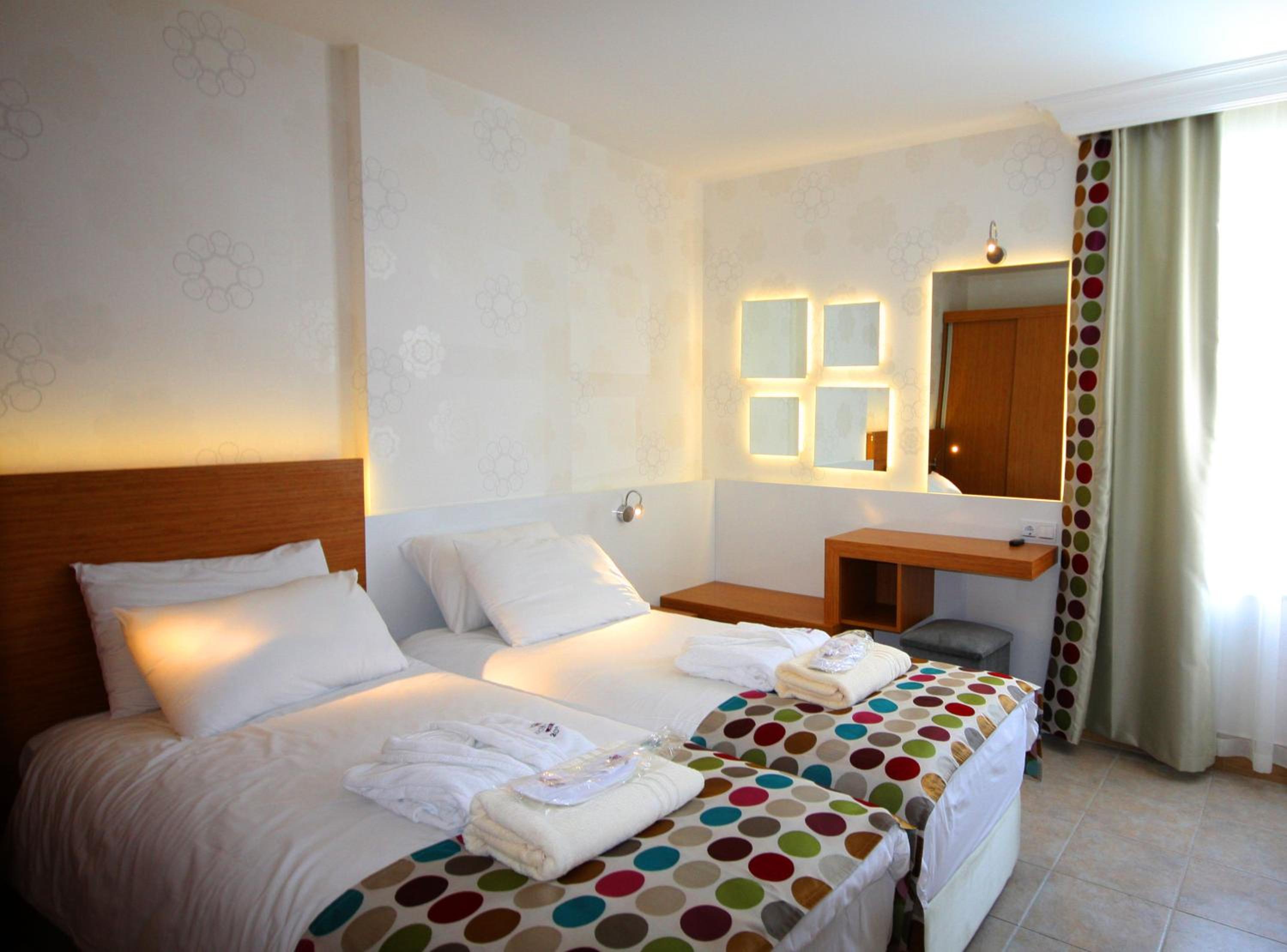Suite - Photo 7