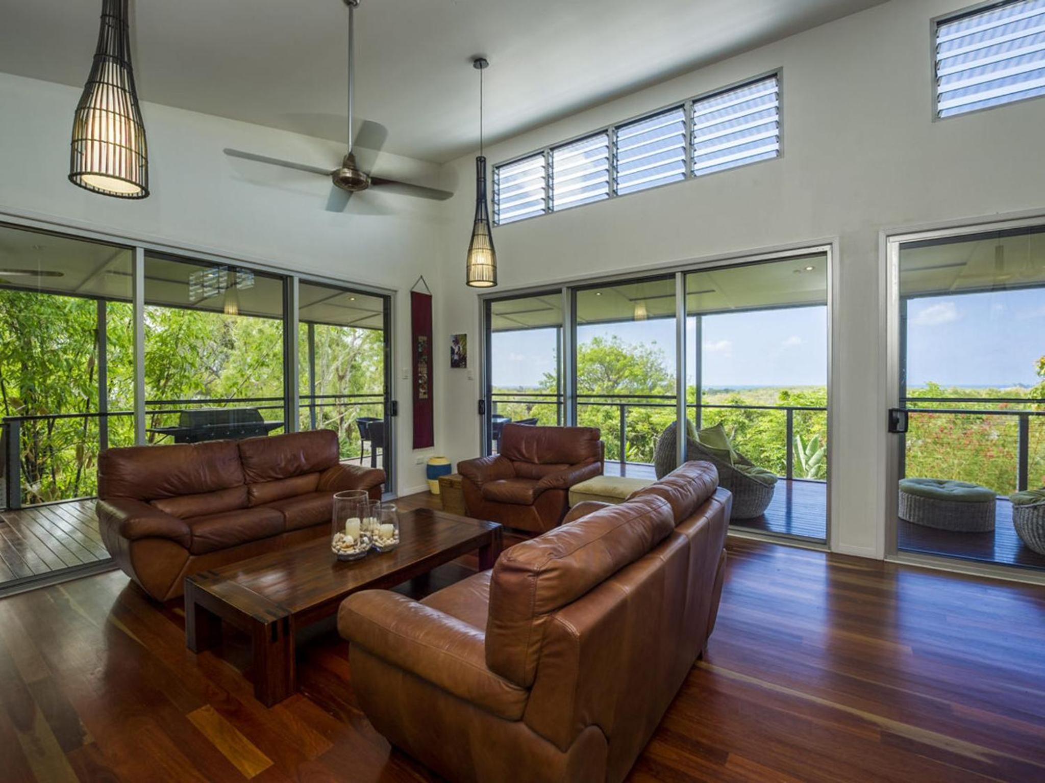 Three-Bedroom House photo 1