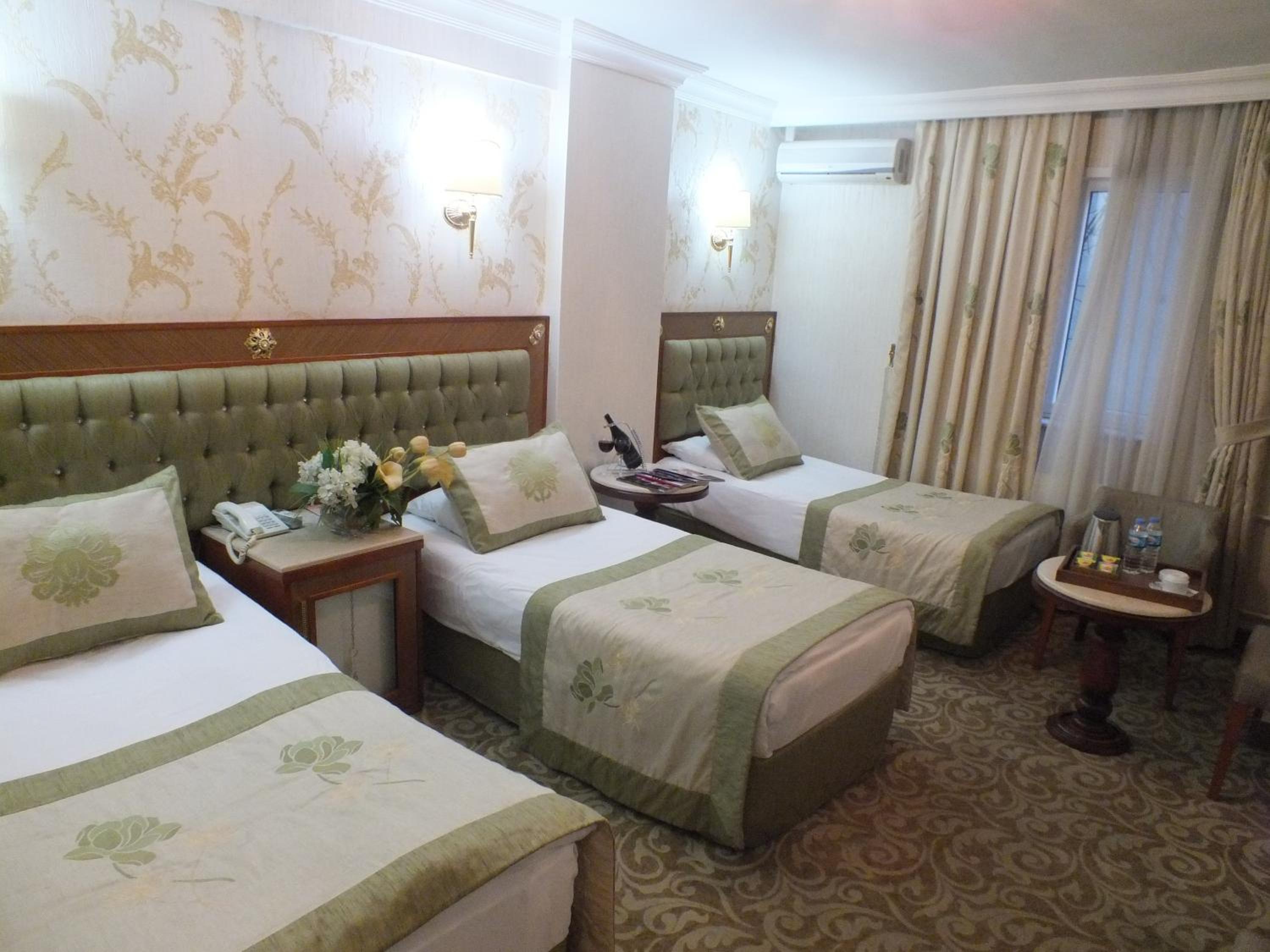 Standard Triple Room photo 3