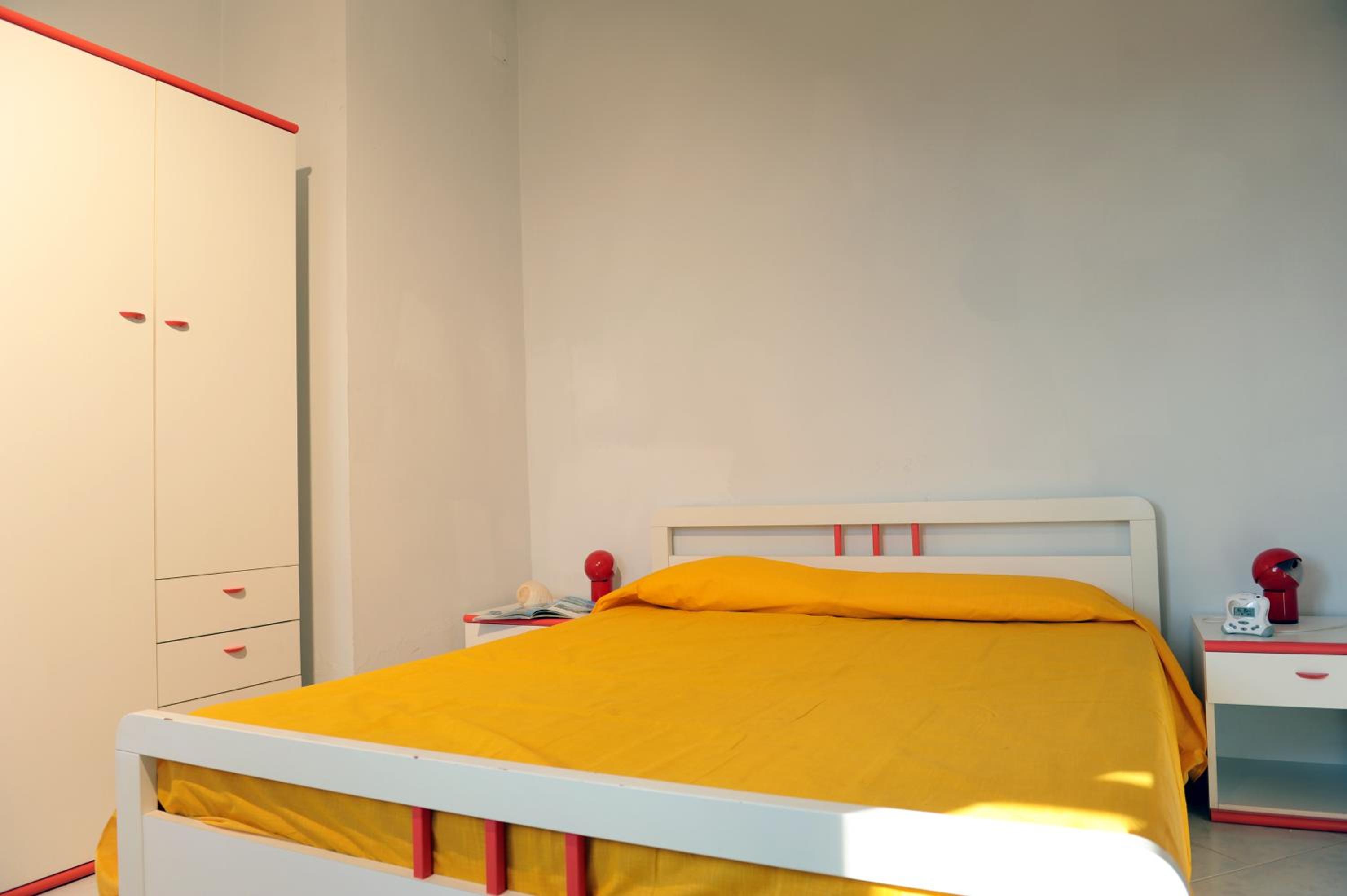 One-Bedroom Apartment (3 Adults) - Photo 4