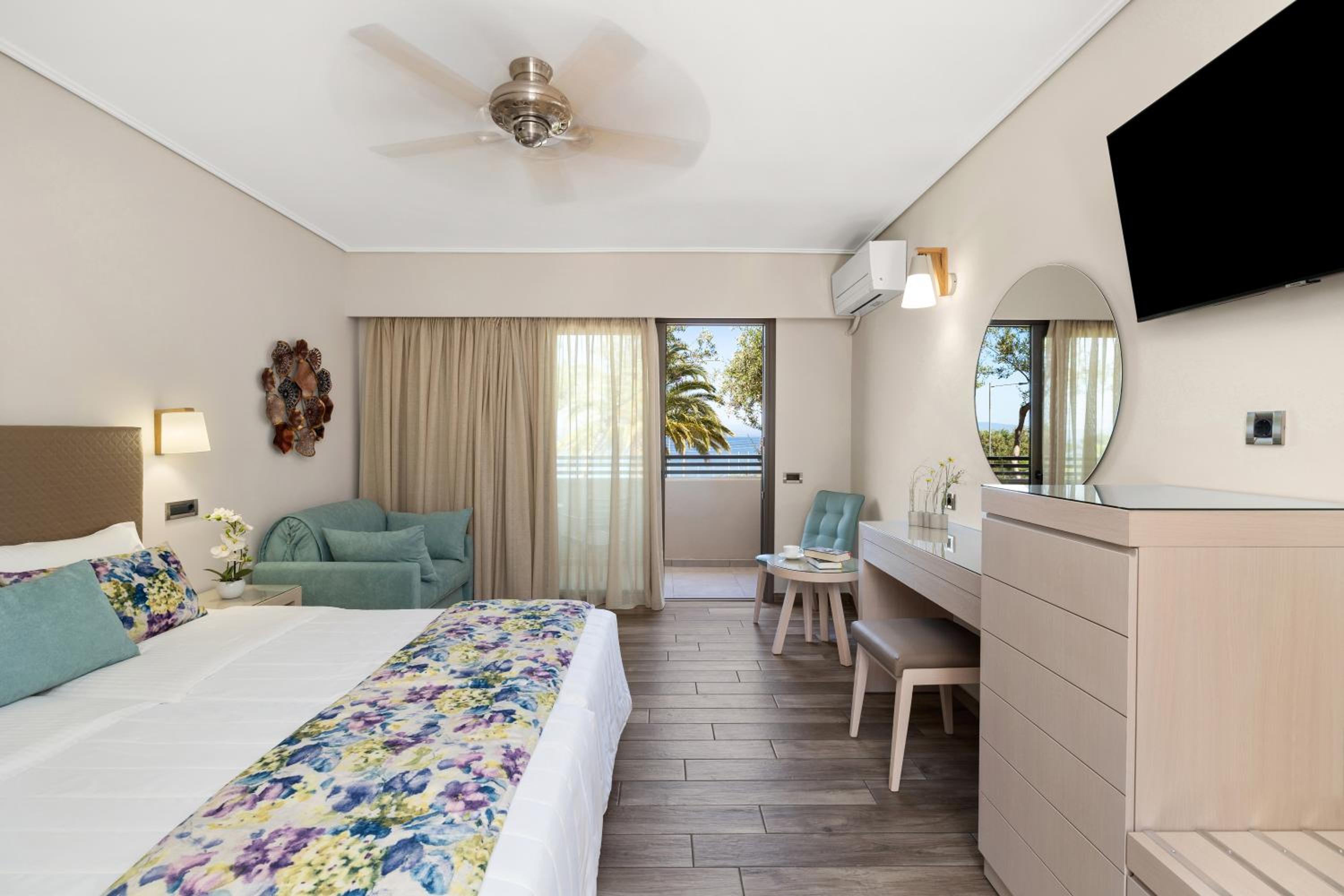 Comfort Front Twin Bungalow with Garden or Sea View - Photo 1