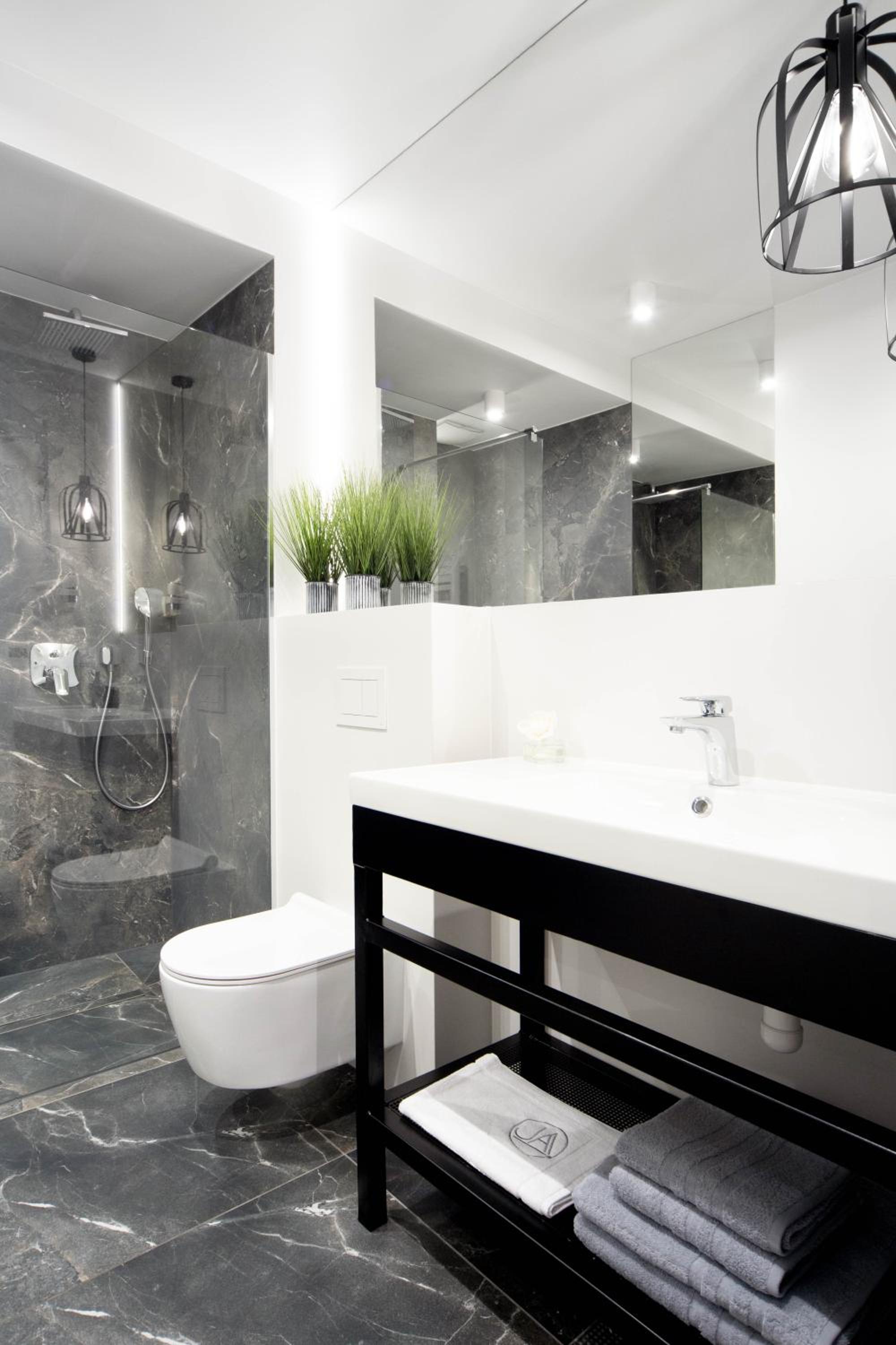 One-Bedroom Apartment - Photo 7