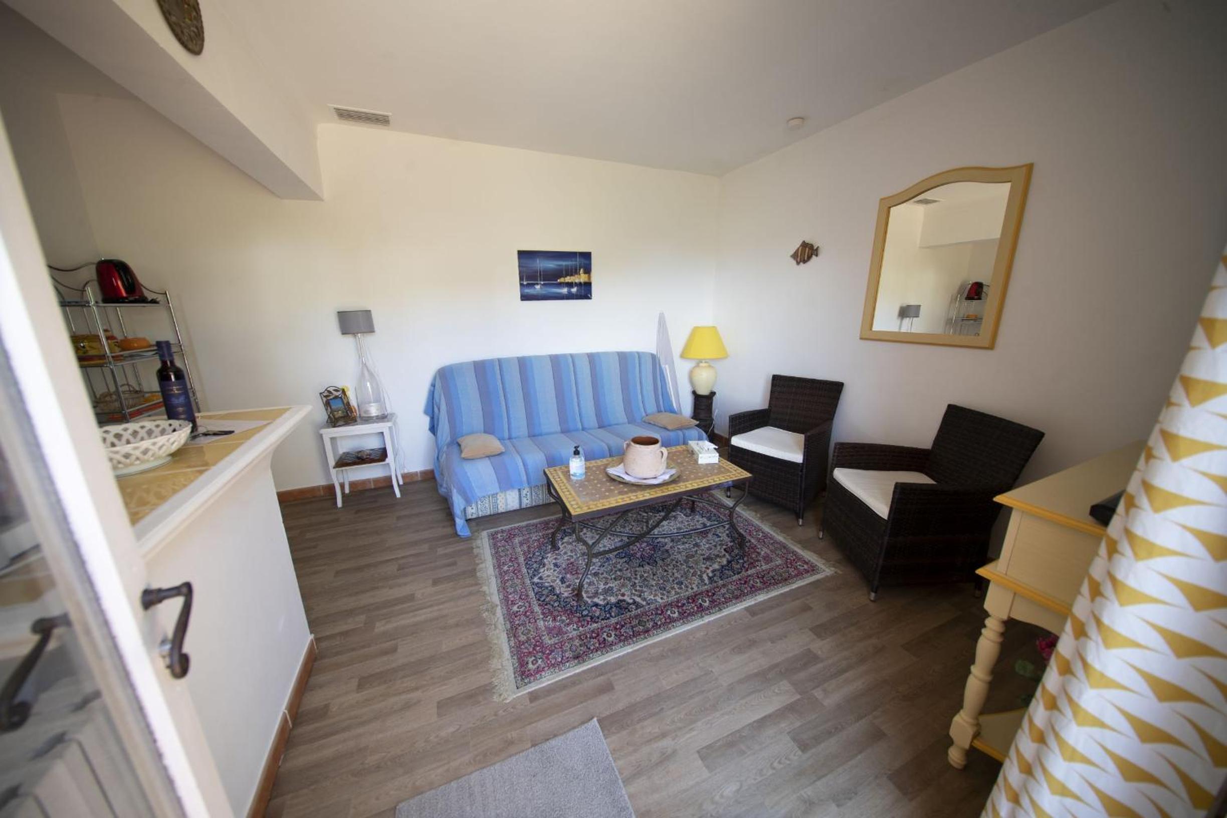 Apartment (2 Adults) photo 3