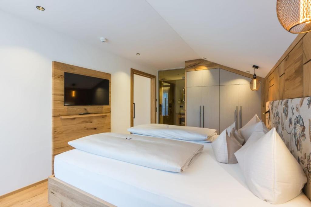 King Suite with Balcony