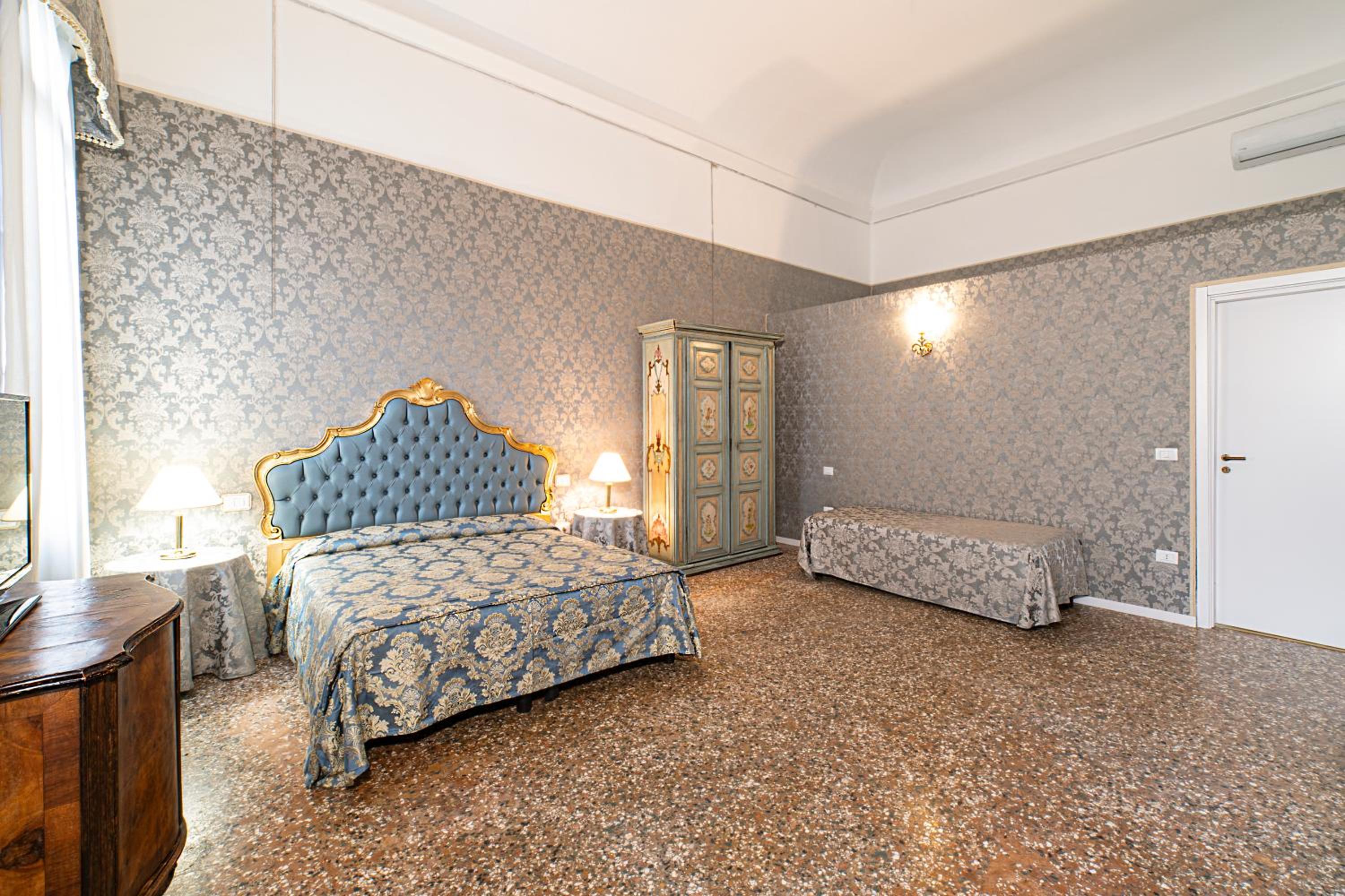 Superior Double Room photo 1
