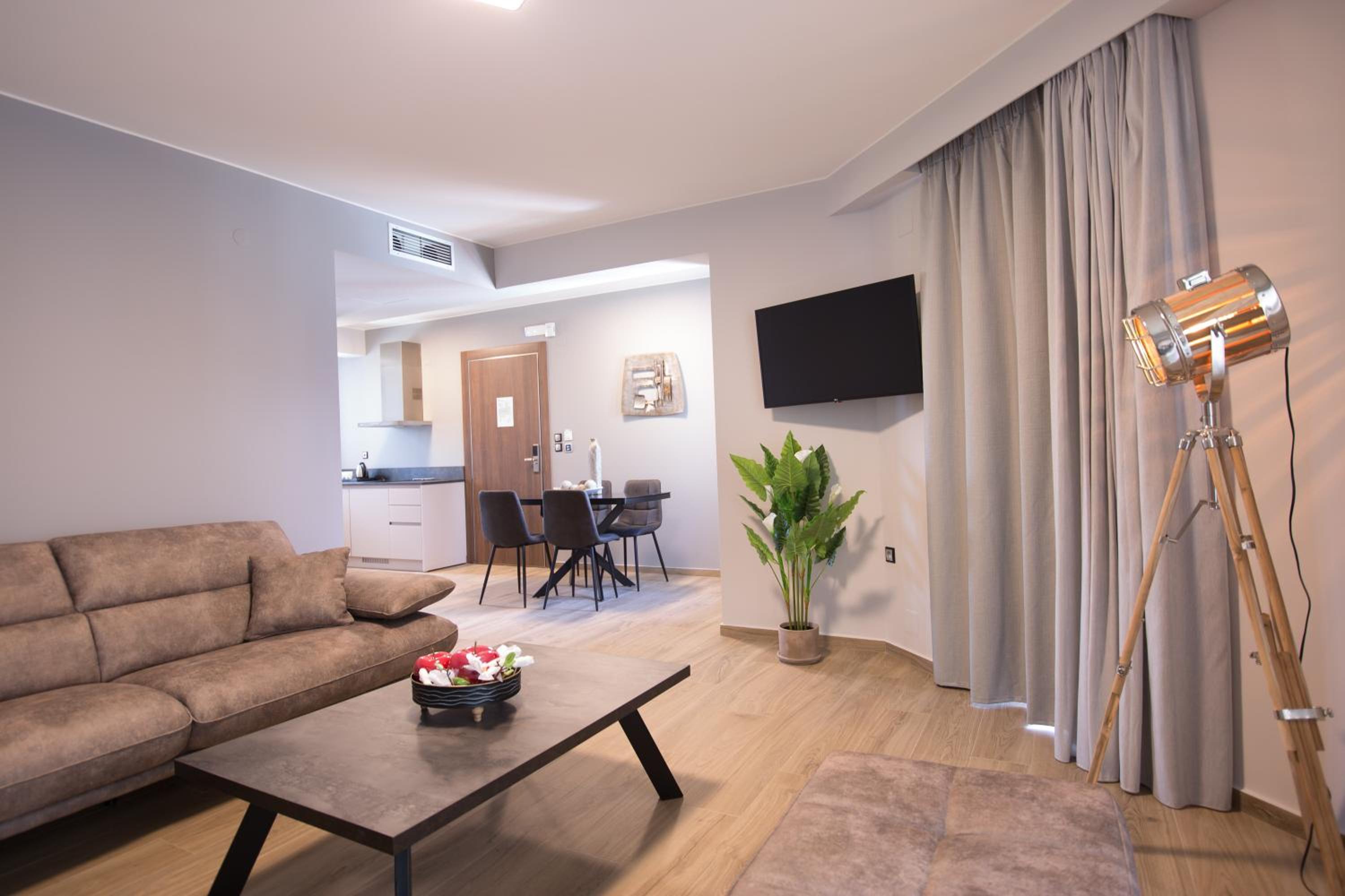 Deluxe Apartment photo 3