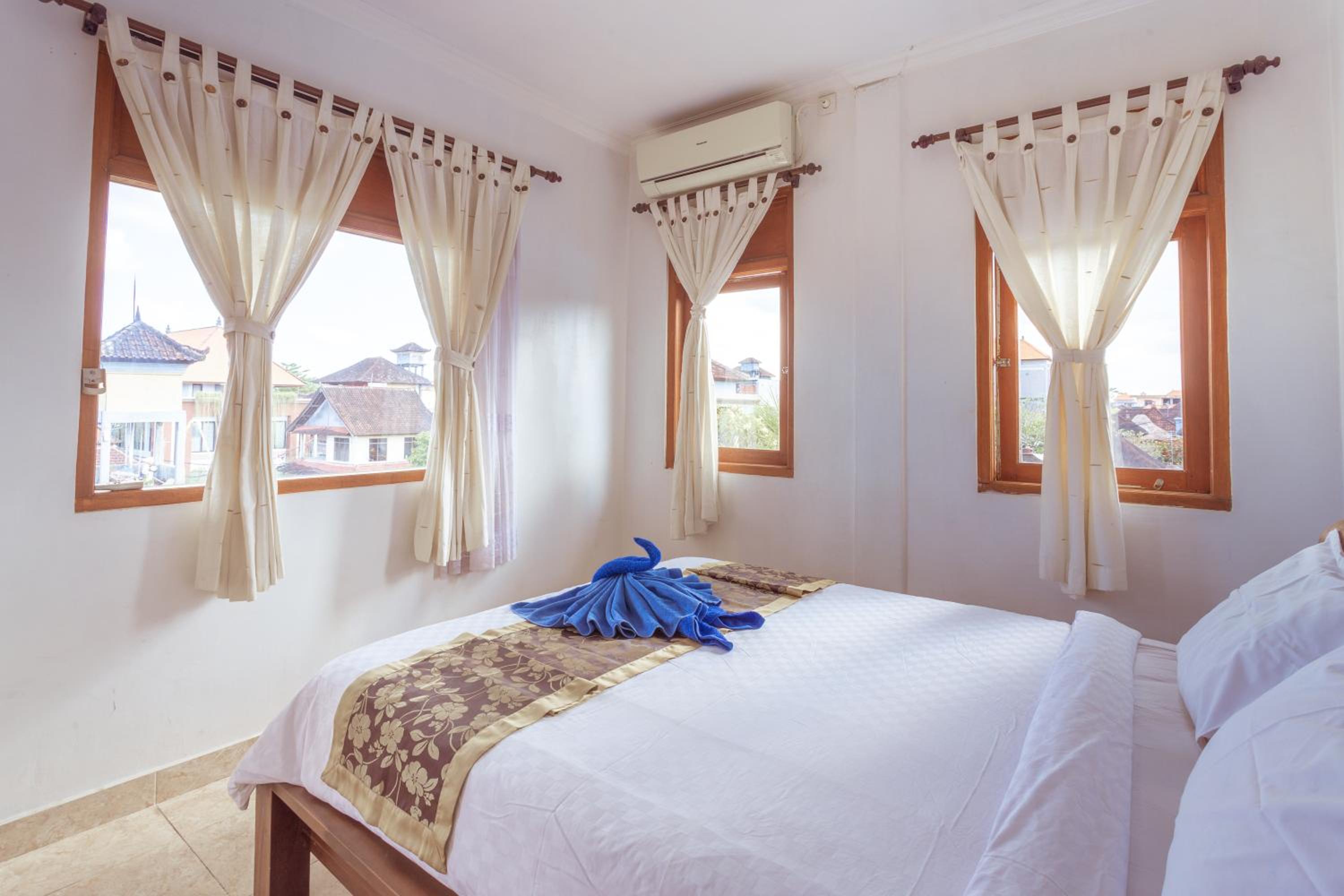 Deluxe Double or Twin Room - Photo 2