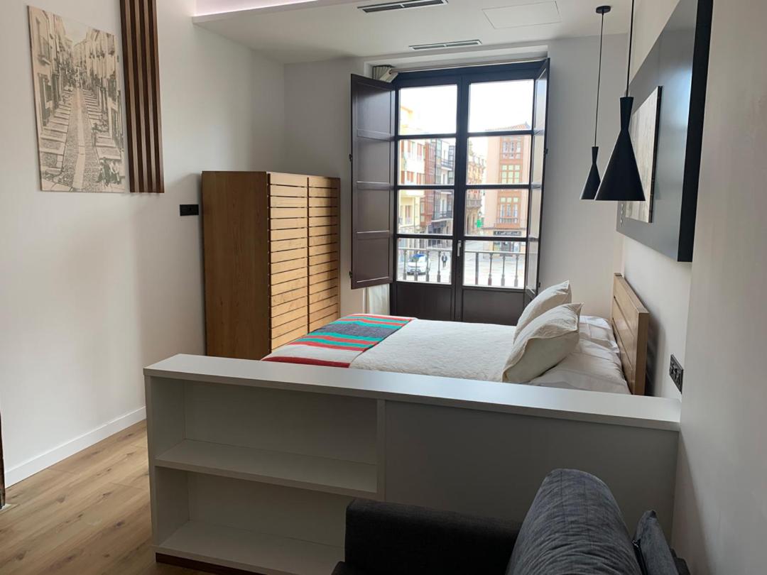 One-Bedroom Apartment - Photo 11