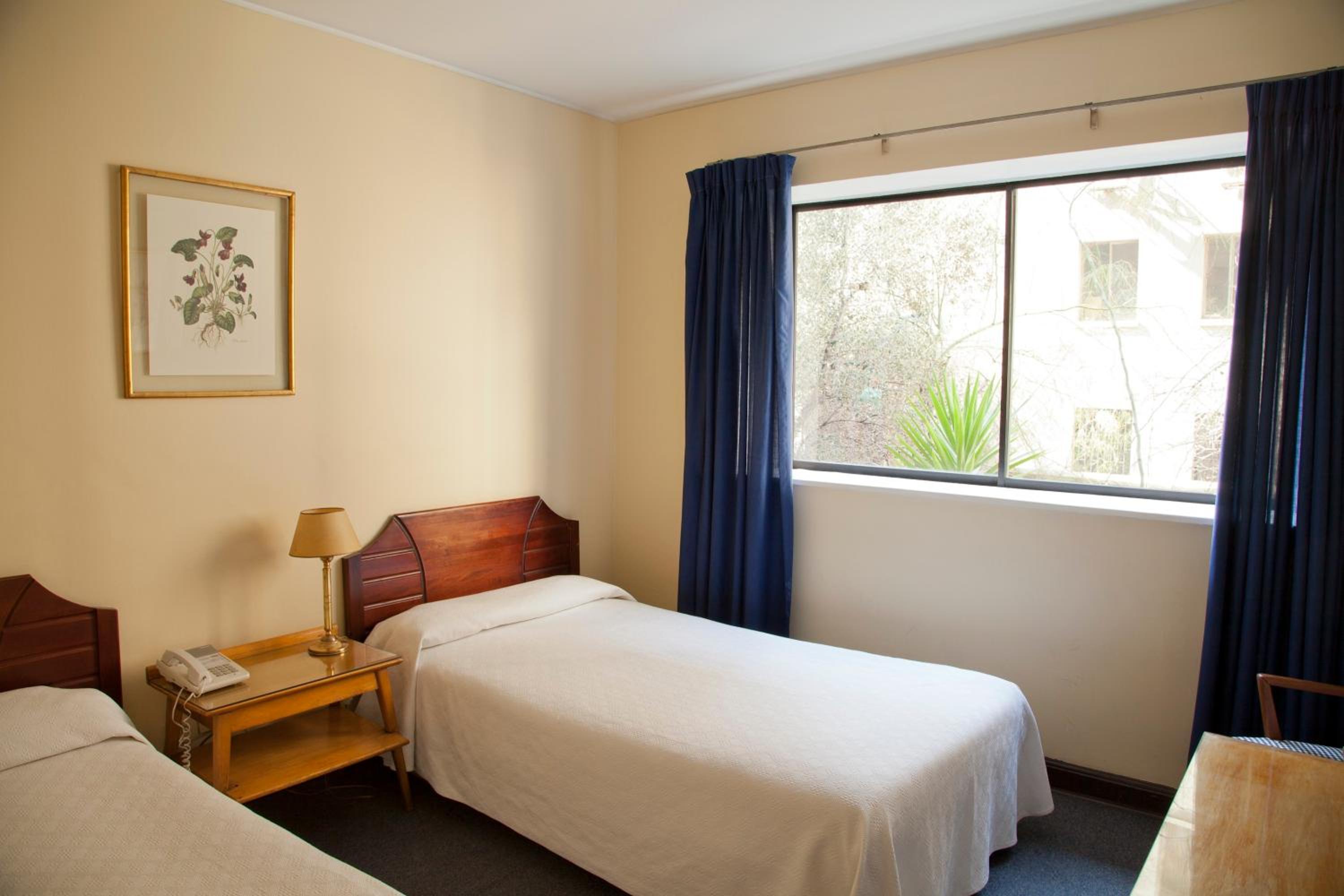 Standard Twin Room photo 1
