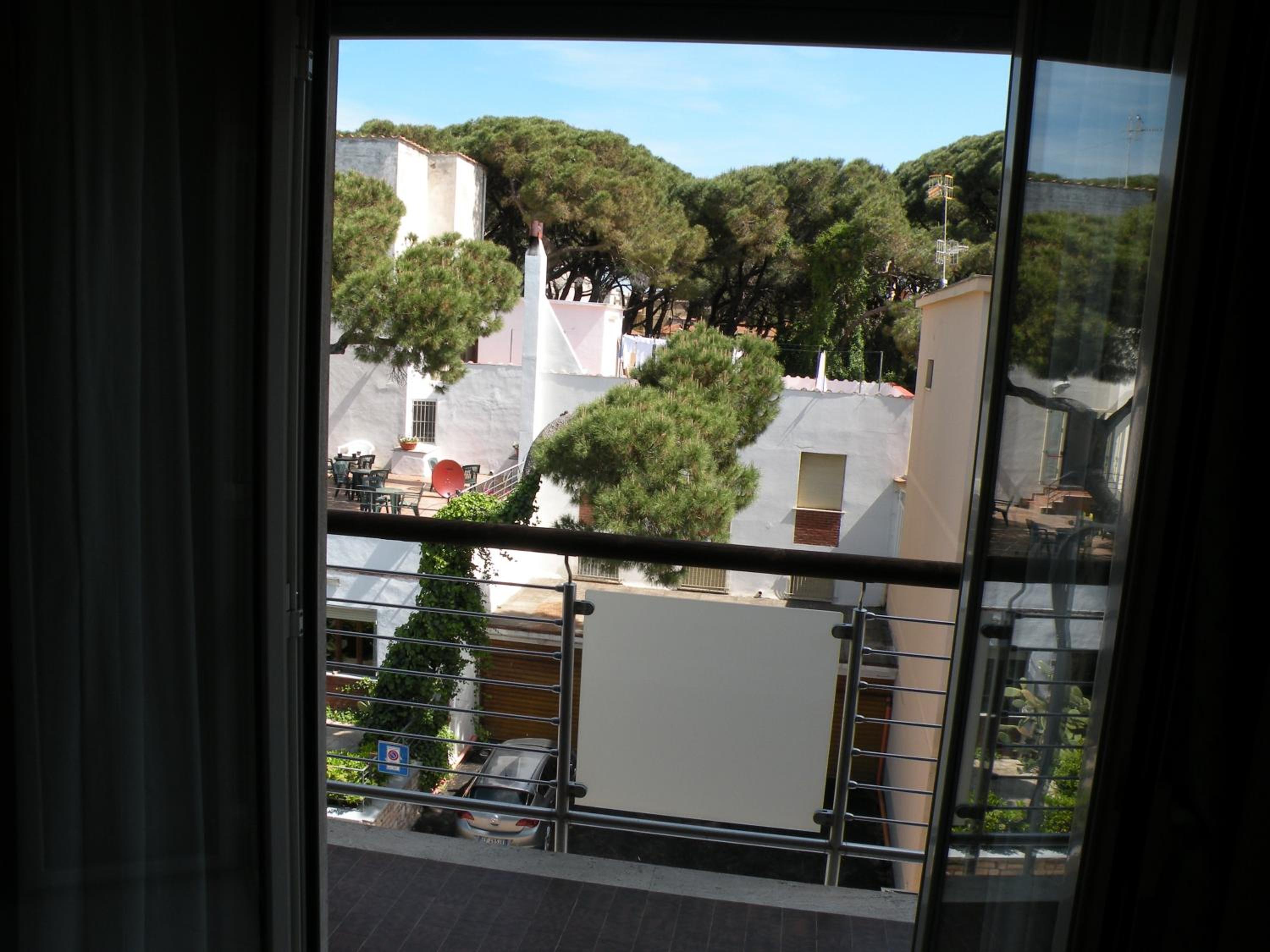 Triple Room with City View photo 3