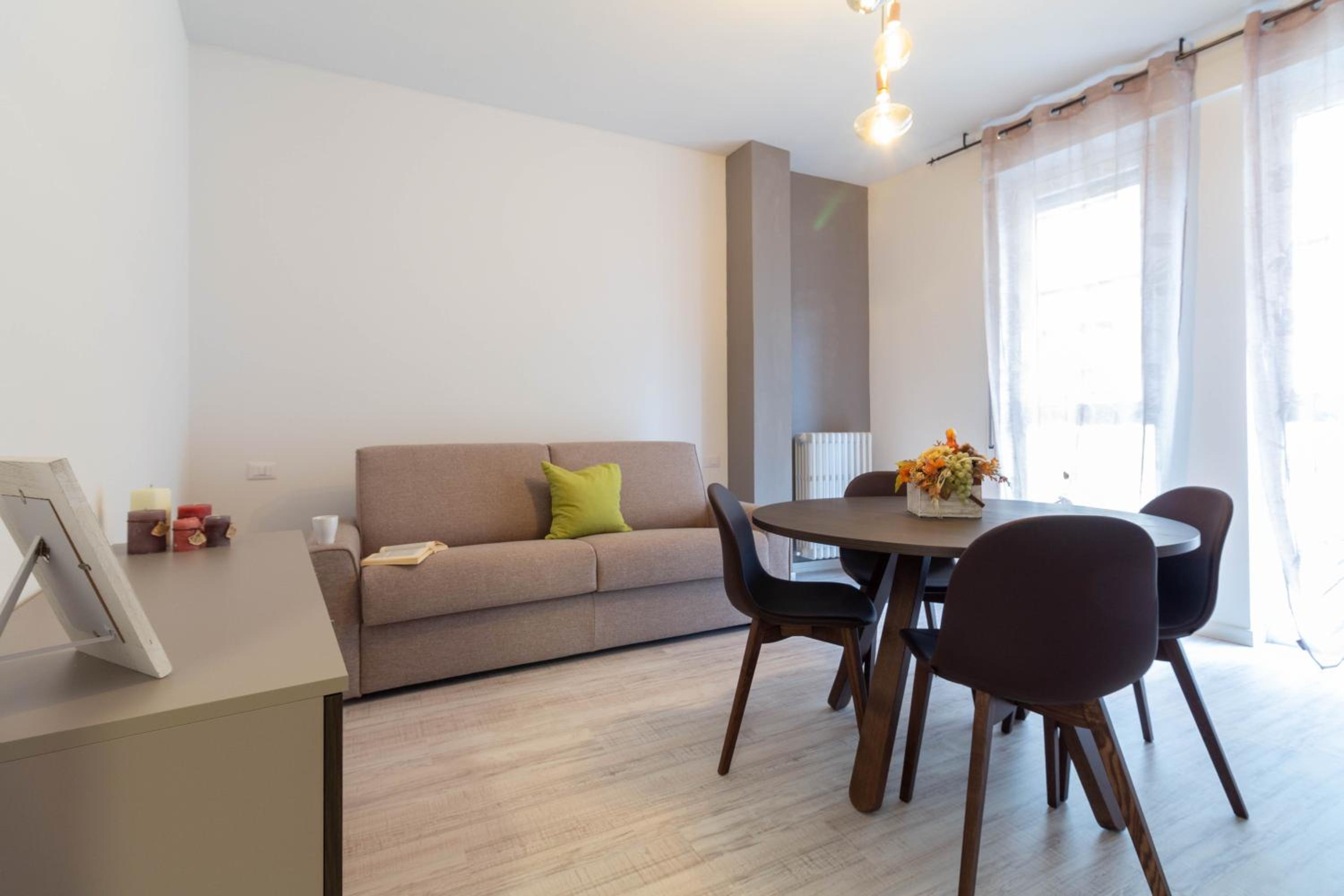 Apartment photo 1