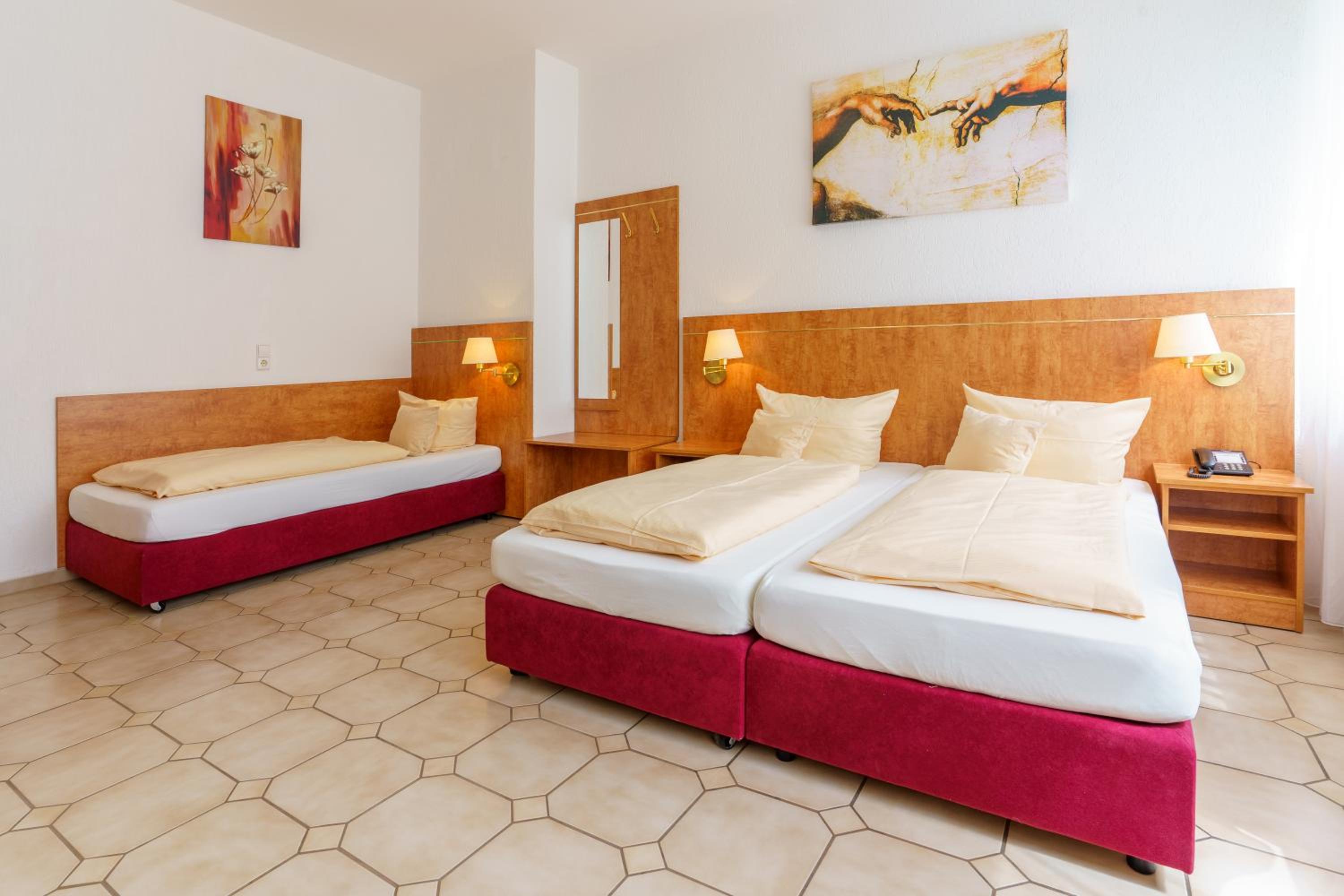 Comfort Triple Room with Shower