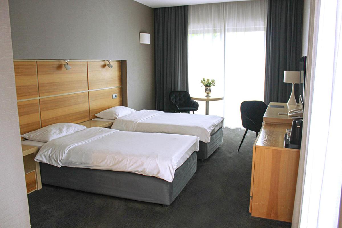 Standard Double or Twin Room photo 1