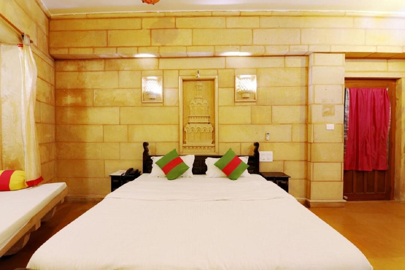 Super Deluxe Room