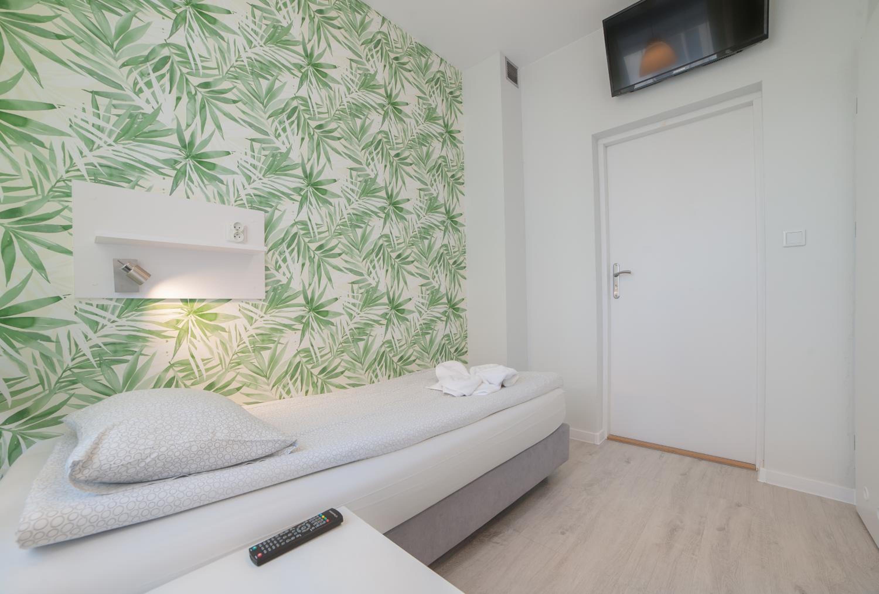 Deluxe Single Room with Bathroom photo 1