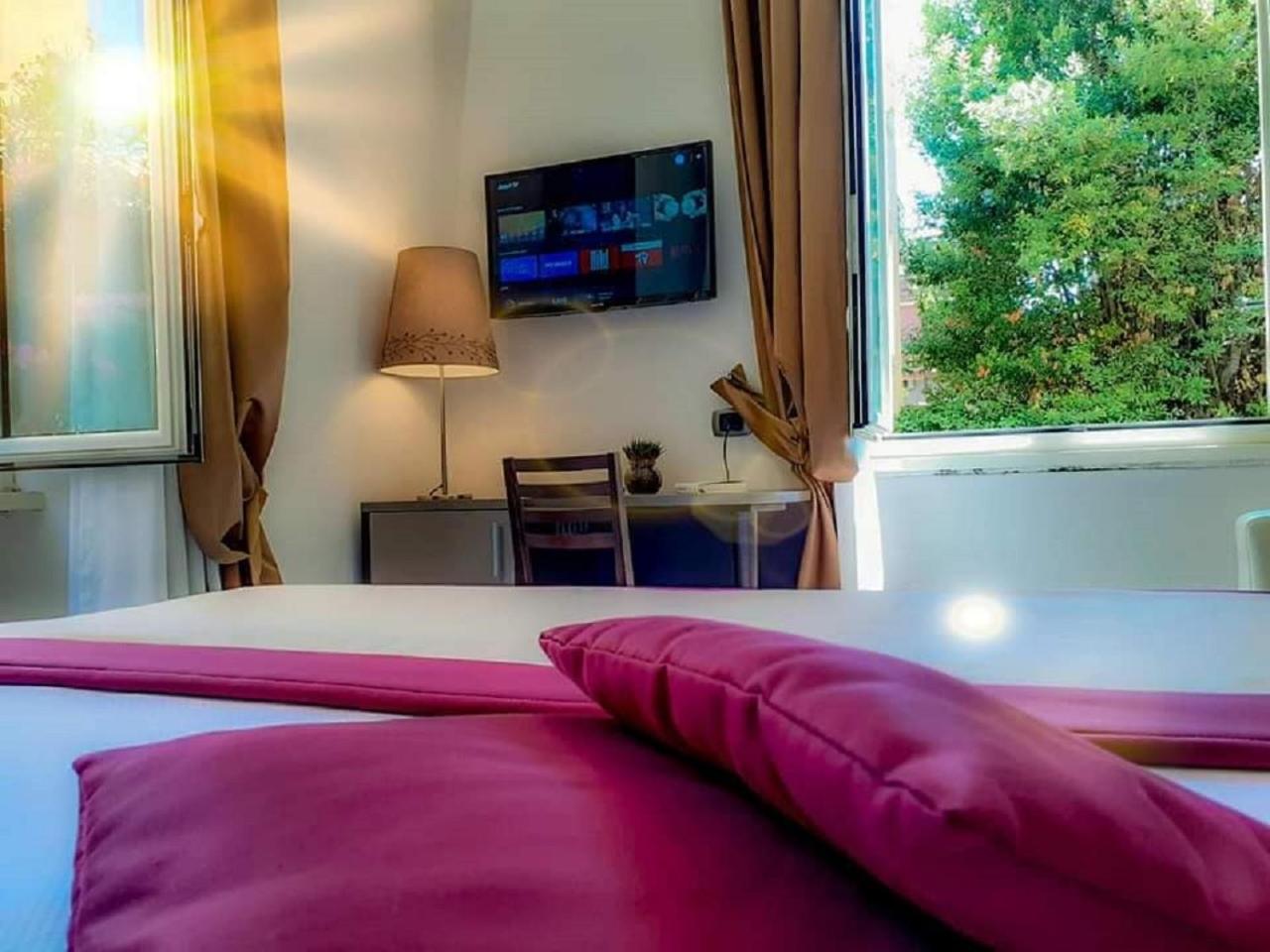 Double or Twin Room photo 1