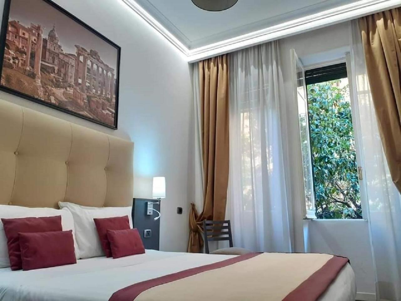 Double or Twin Room photo 2