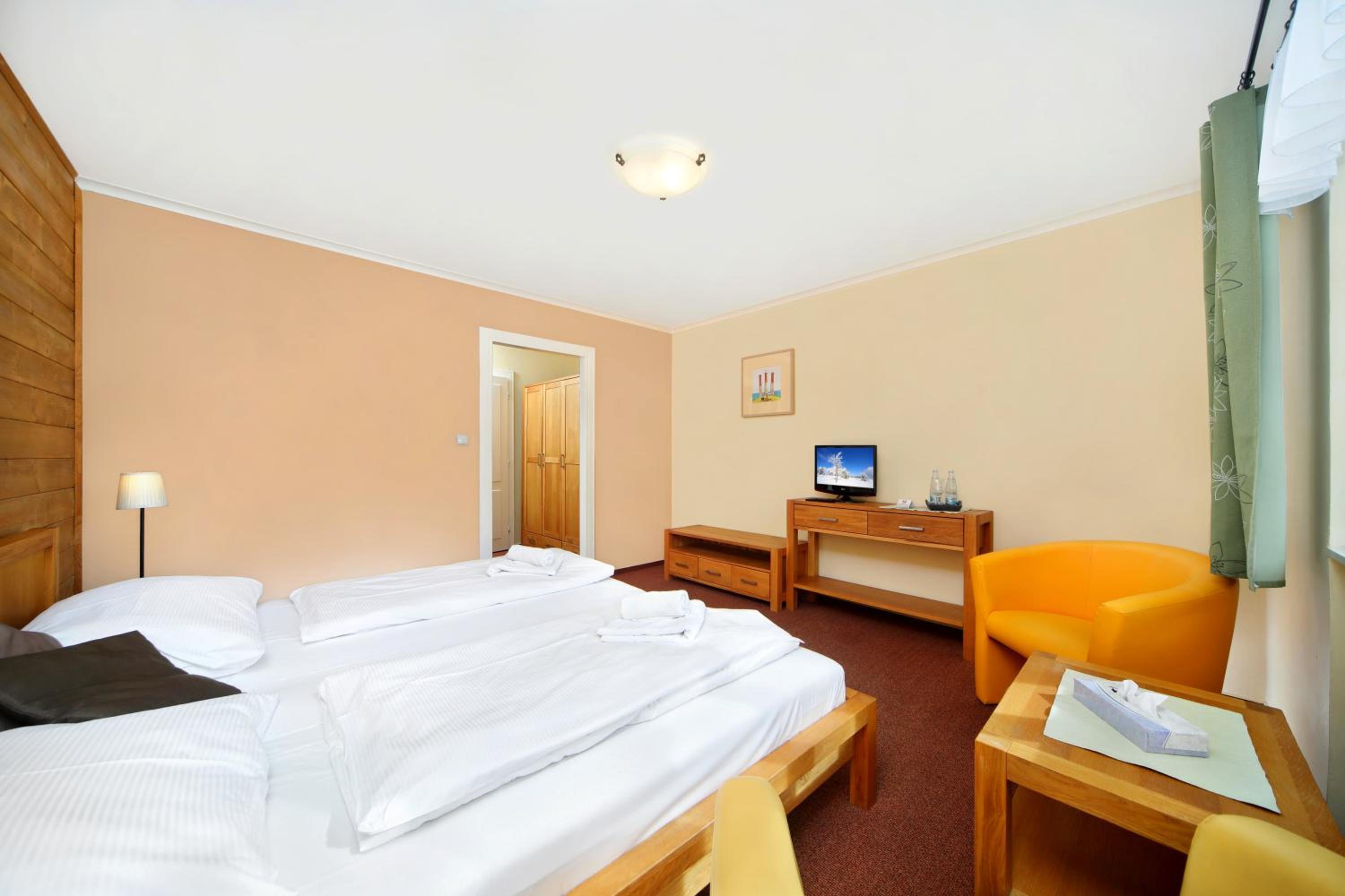 Double Room - Photo 1