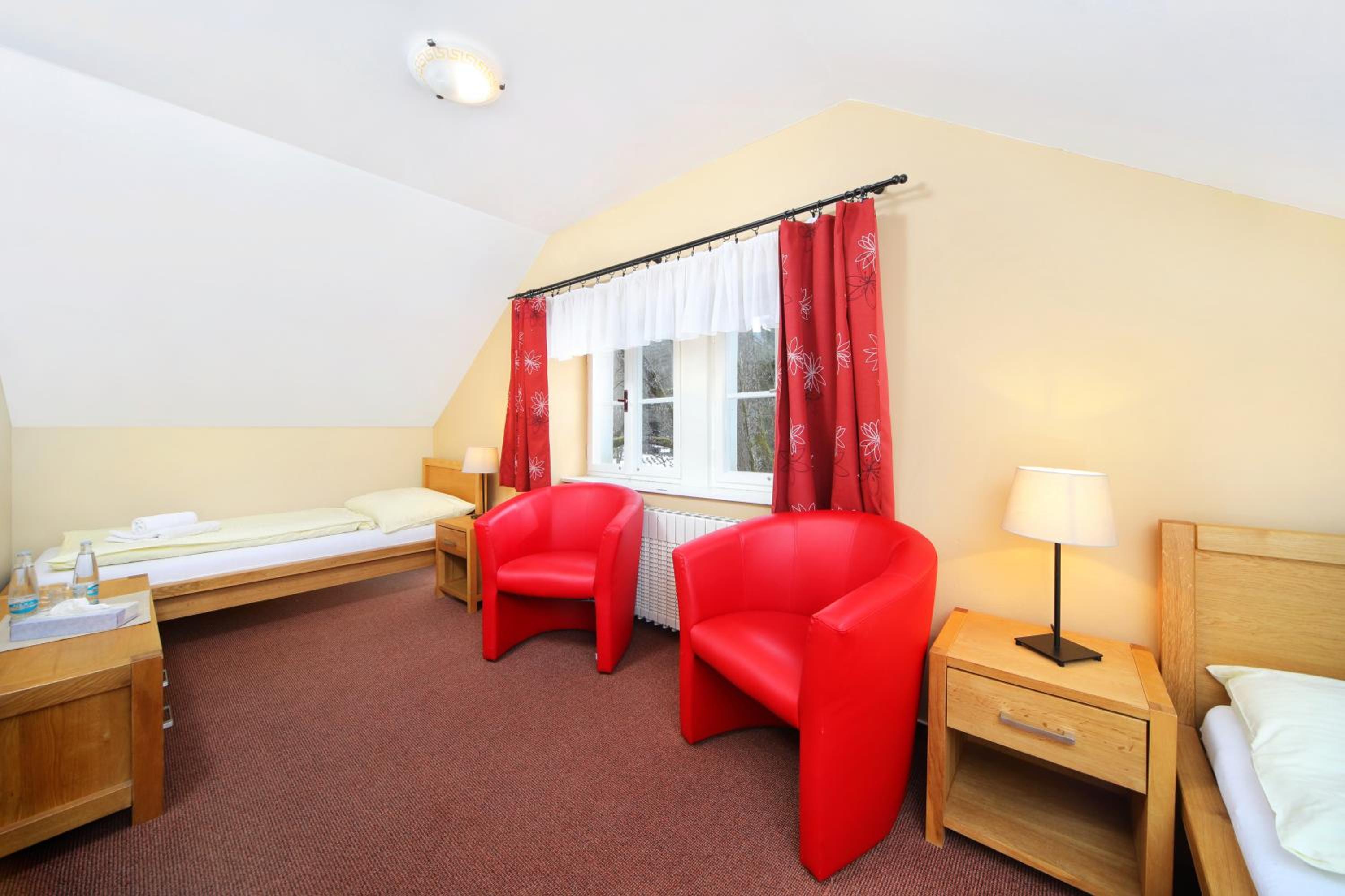 Large Family Suite - Photo 7