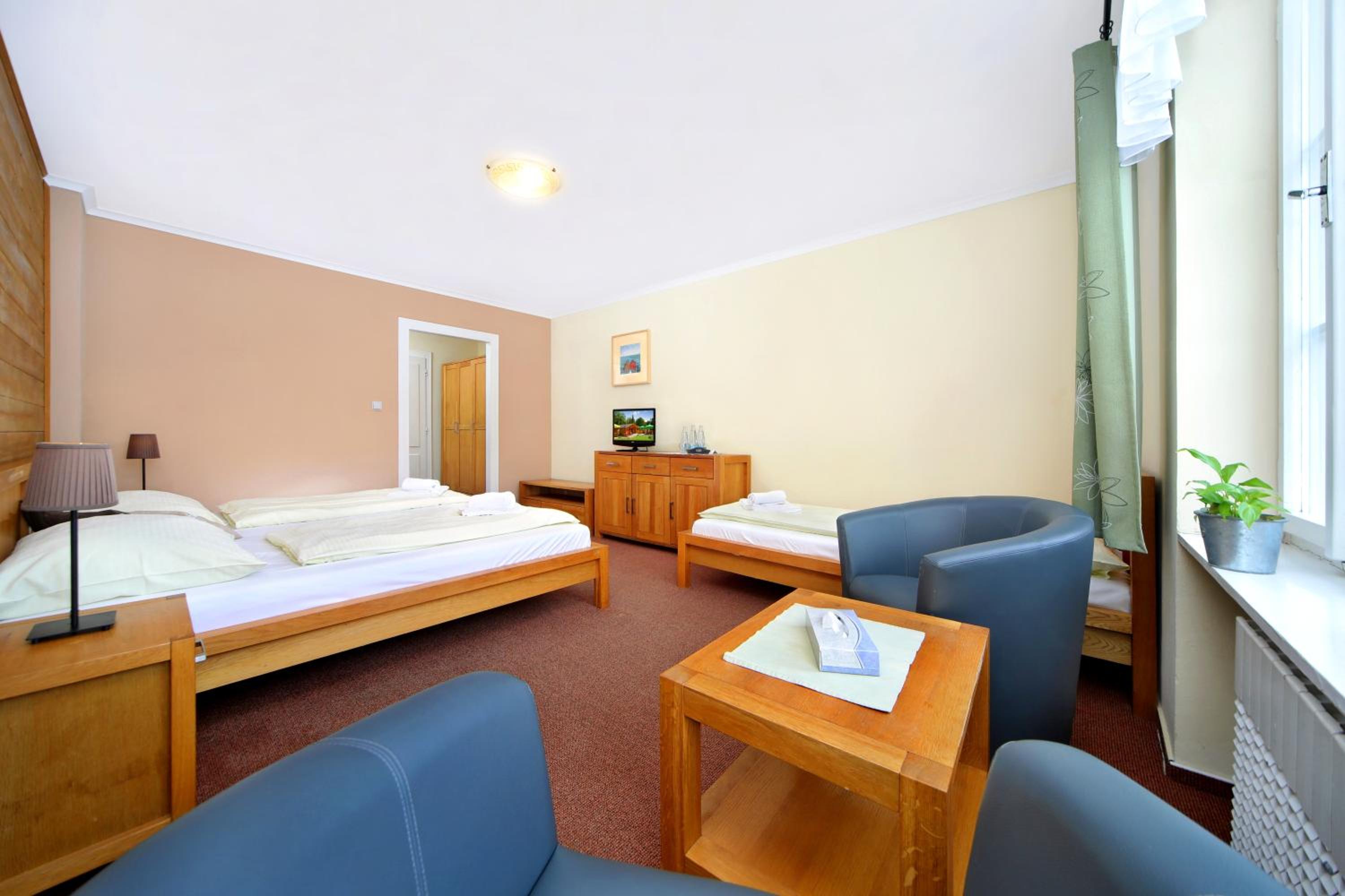 Superior Triple Room - Photo 13