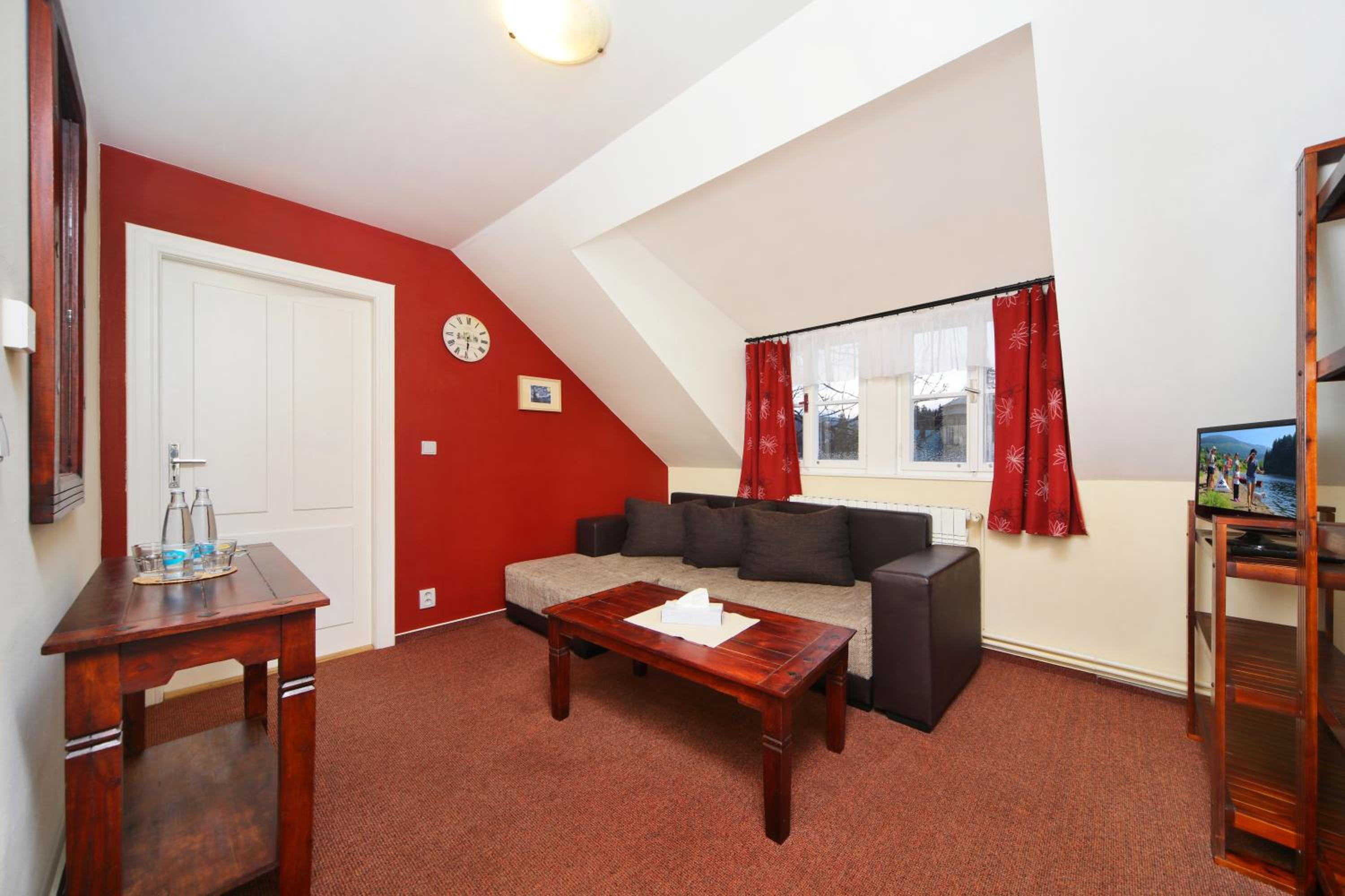 Family Suite - Photo 11