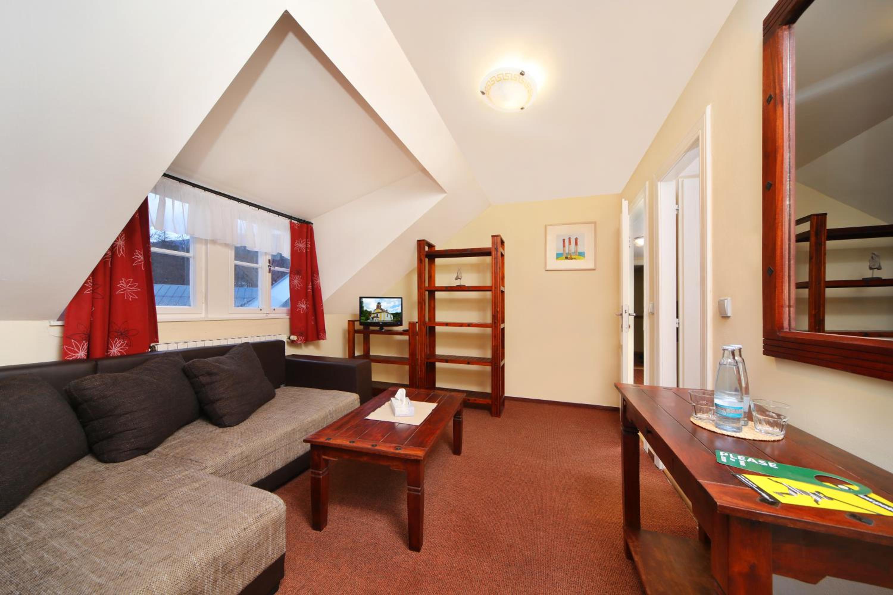 Family Suite - Photo 7