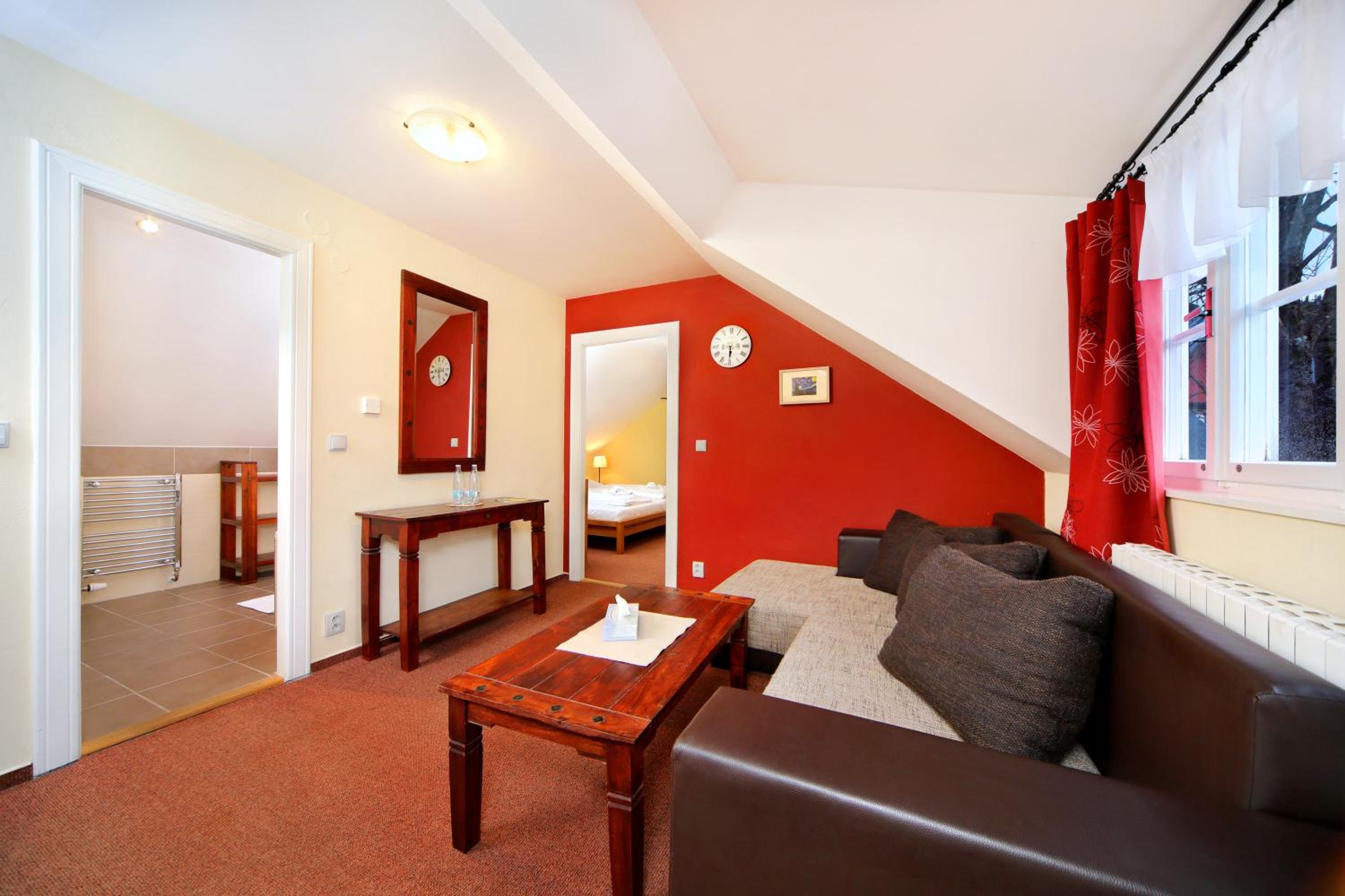 Family Suite - Photo 8