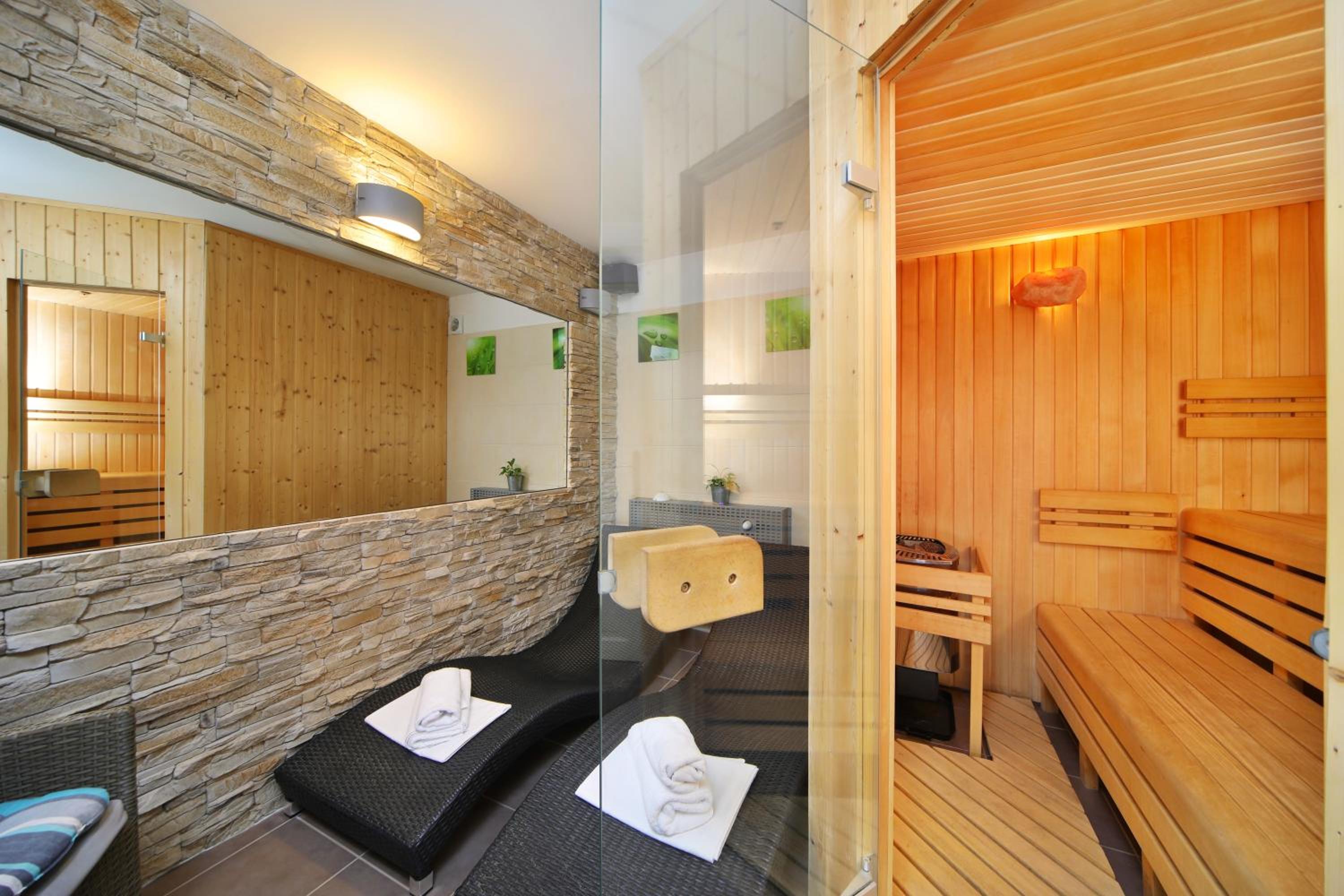 Double Room - Photo 17