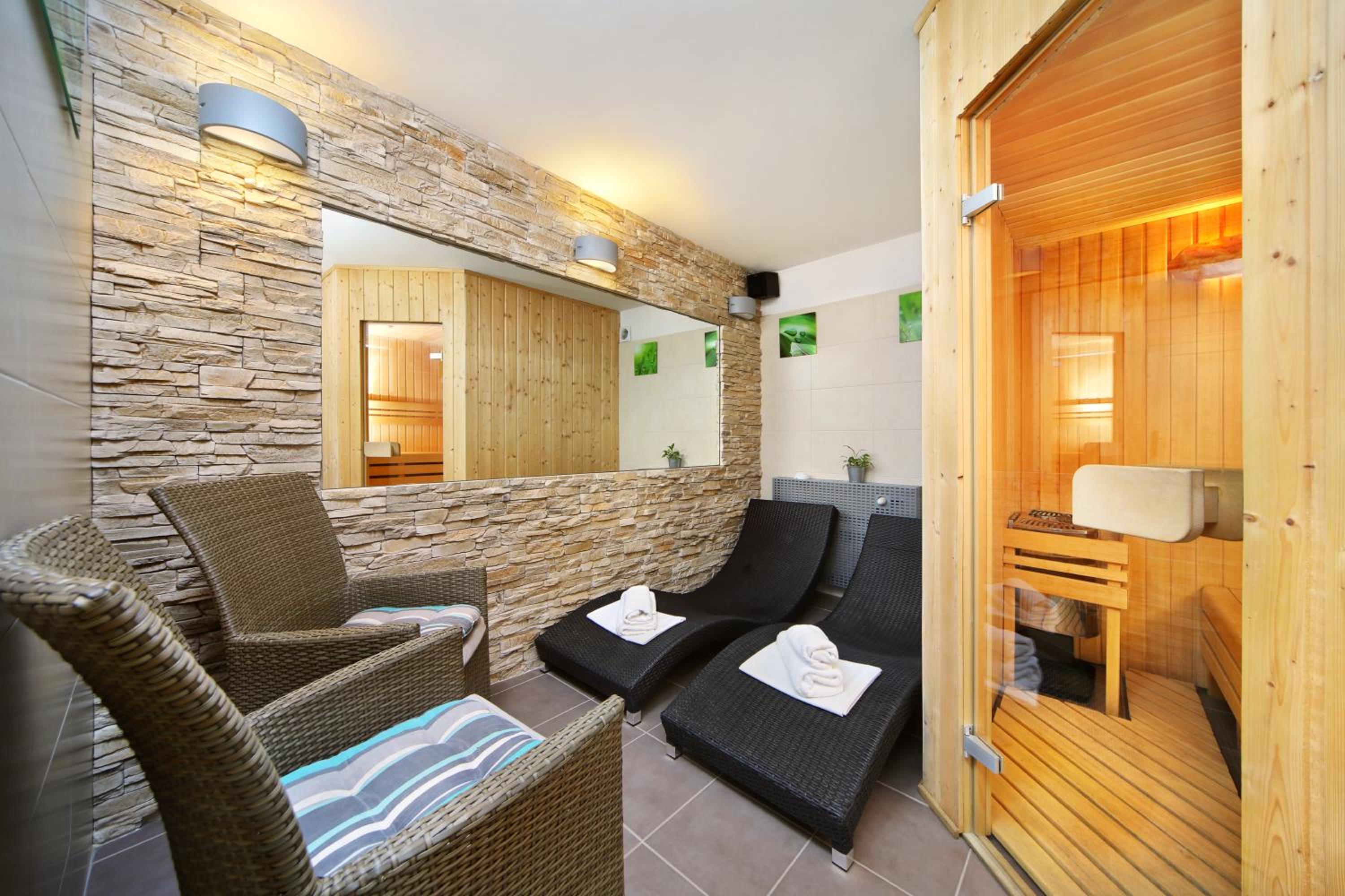 Double Room - Photo 15