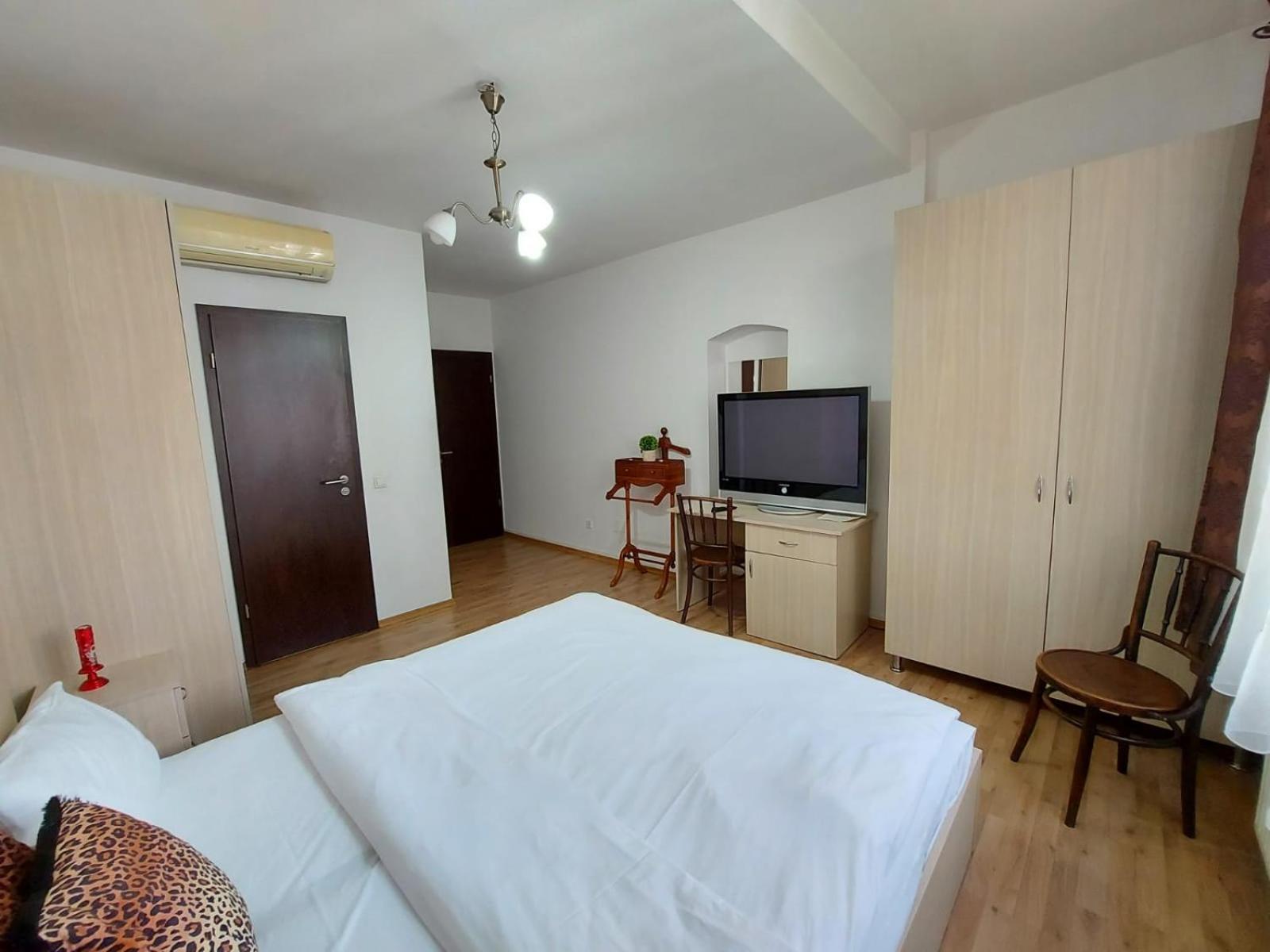 Deluxe Double Room - Photo 5