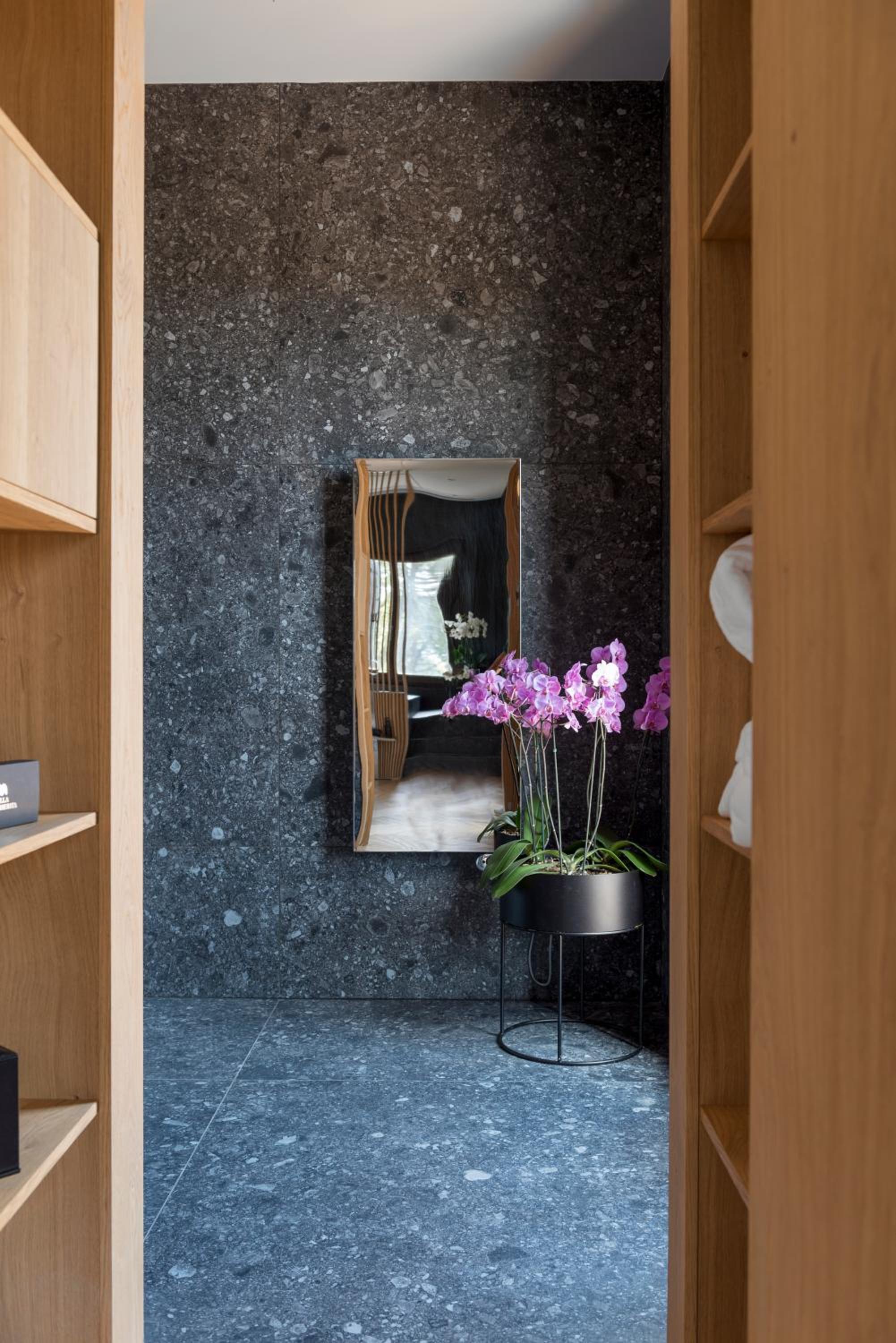 King Suite with Spa Bath photo 2