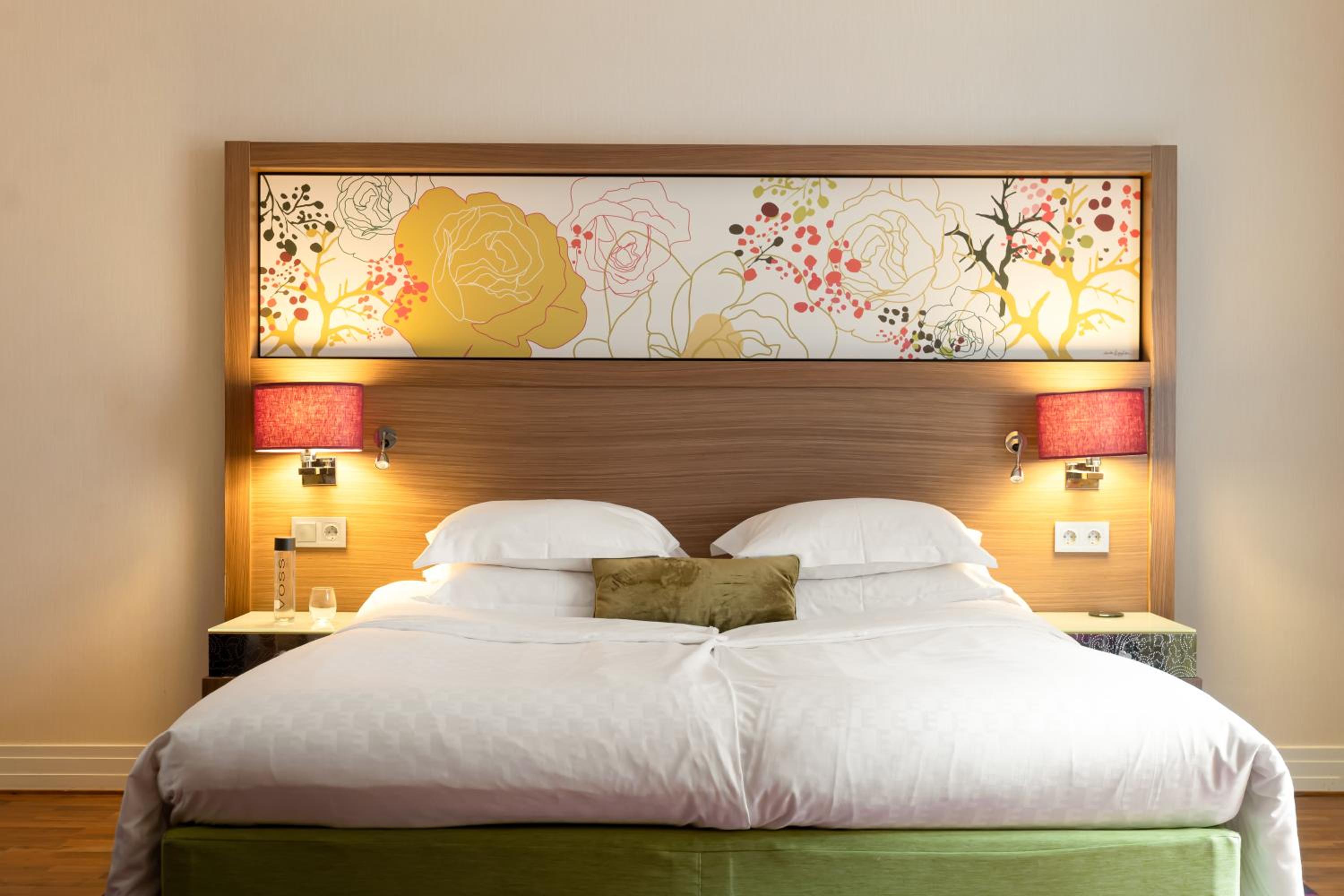 Deluxe Room - Photo 8