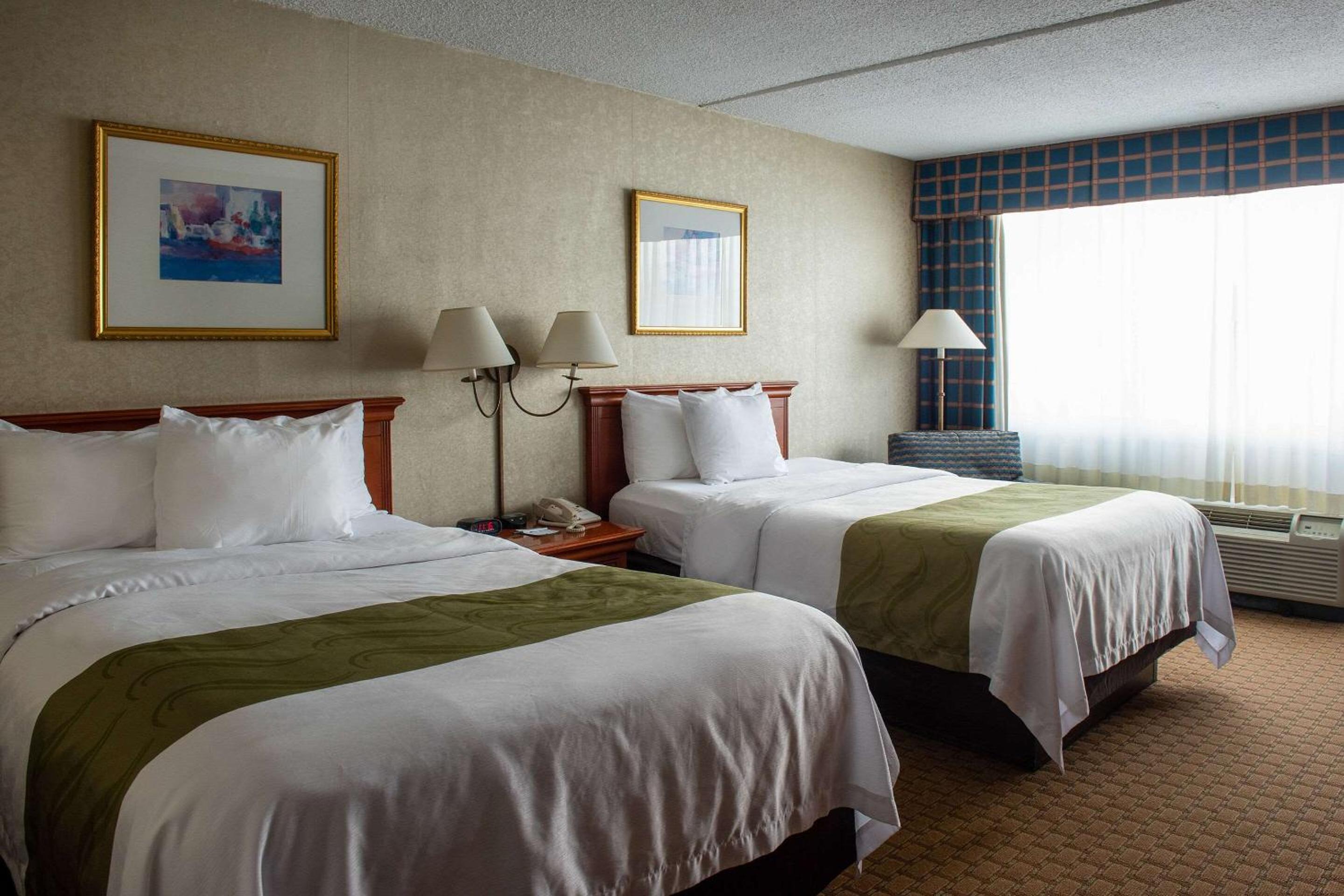 Double Room with Two Double Beds - Non-Smoking - Photo 5