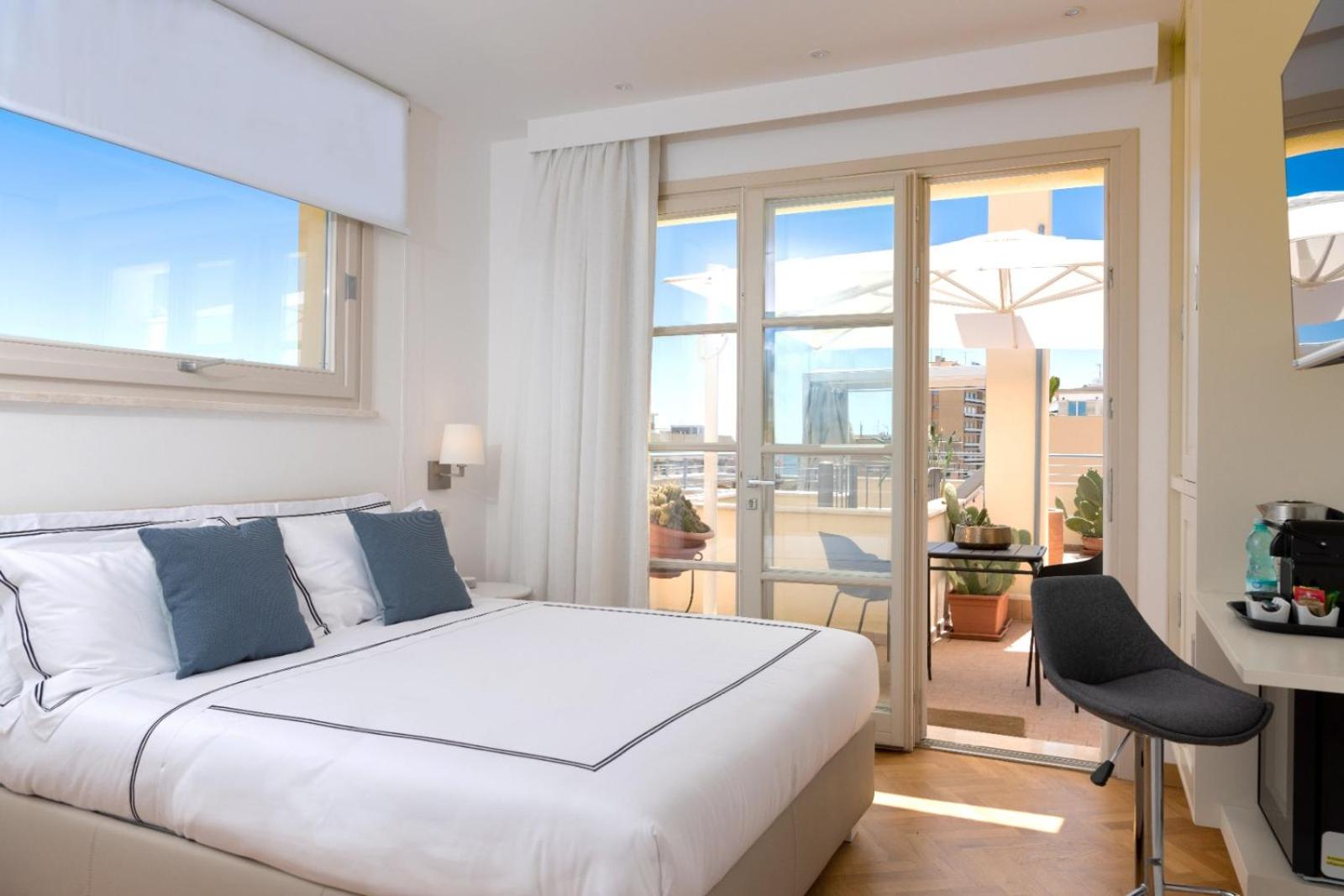 Superior Double Room with Private Terrace