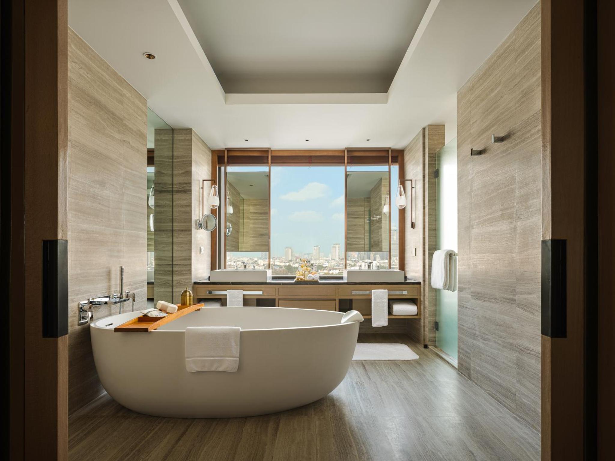Suite thumbnail 6