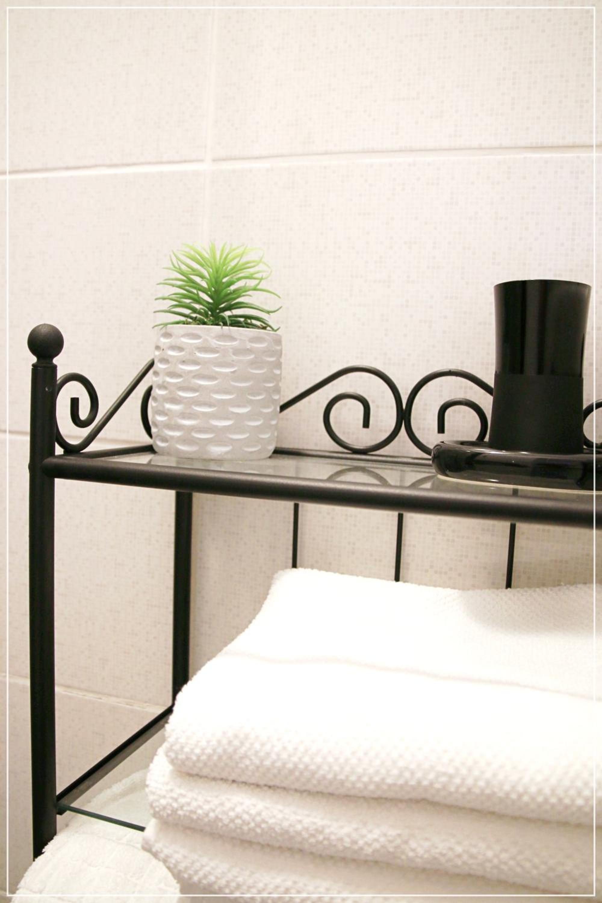 Studio Apartment - Photo 38