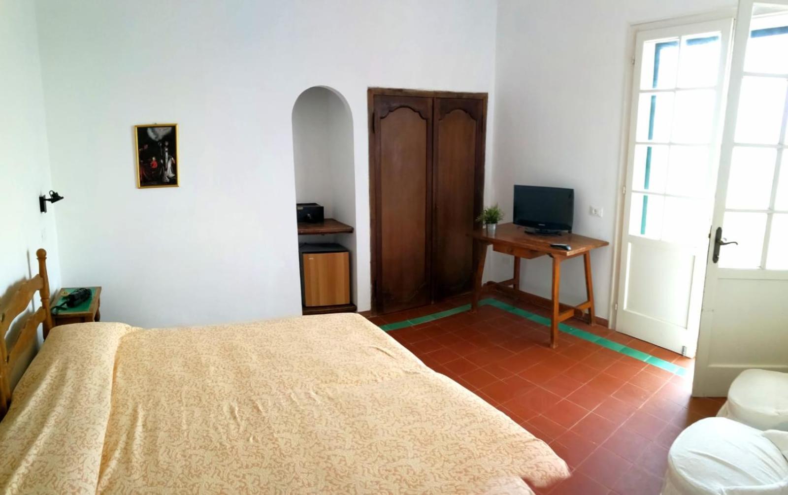 Double Room with Sea View photo 2