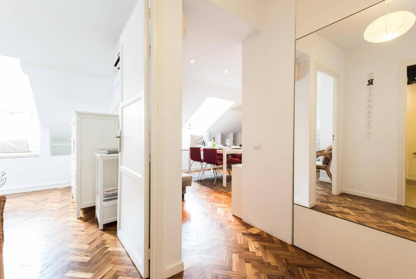 One-Bedroom Apartment - Photo 25