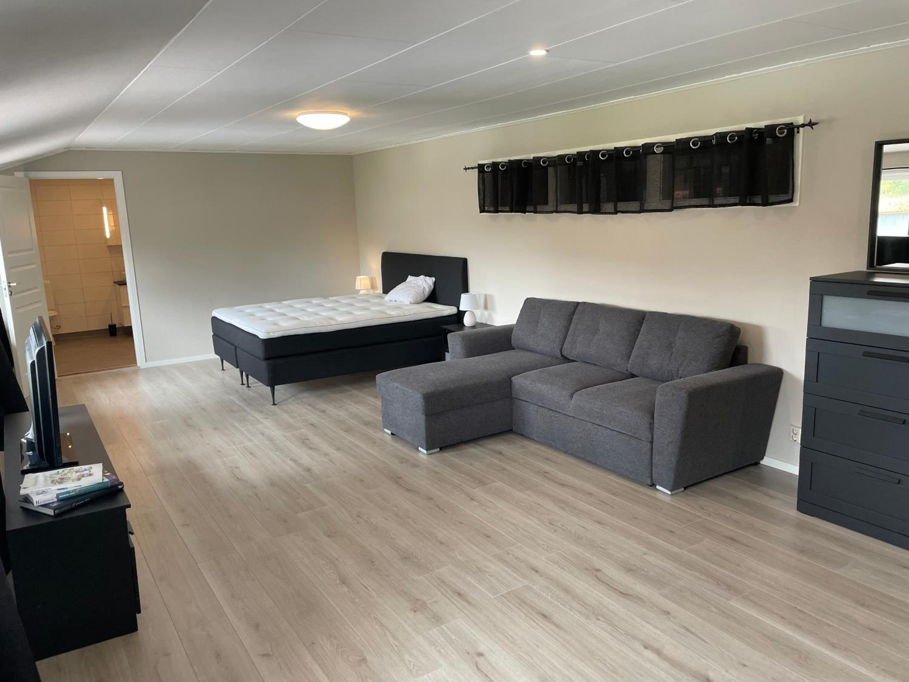 Standard Twin Room with Sofa photo 1