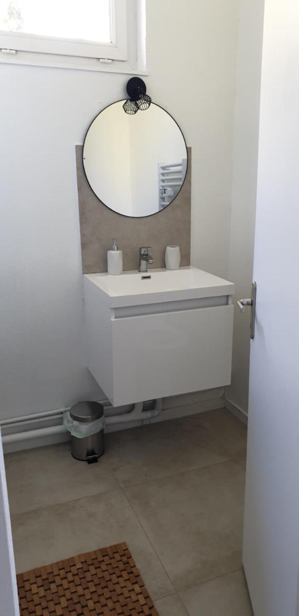 Studio Apartment photo 1