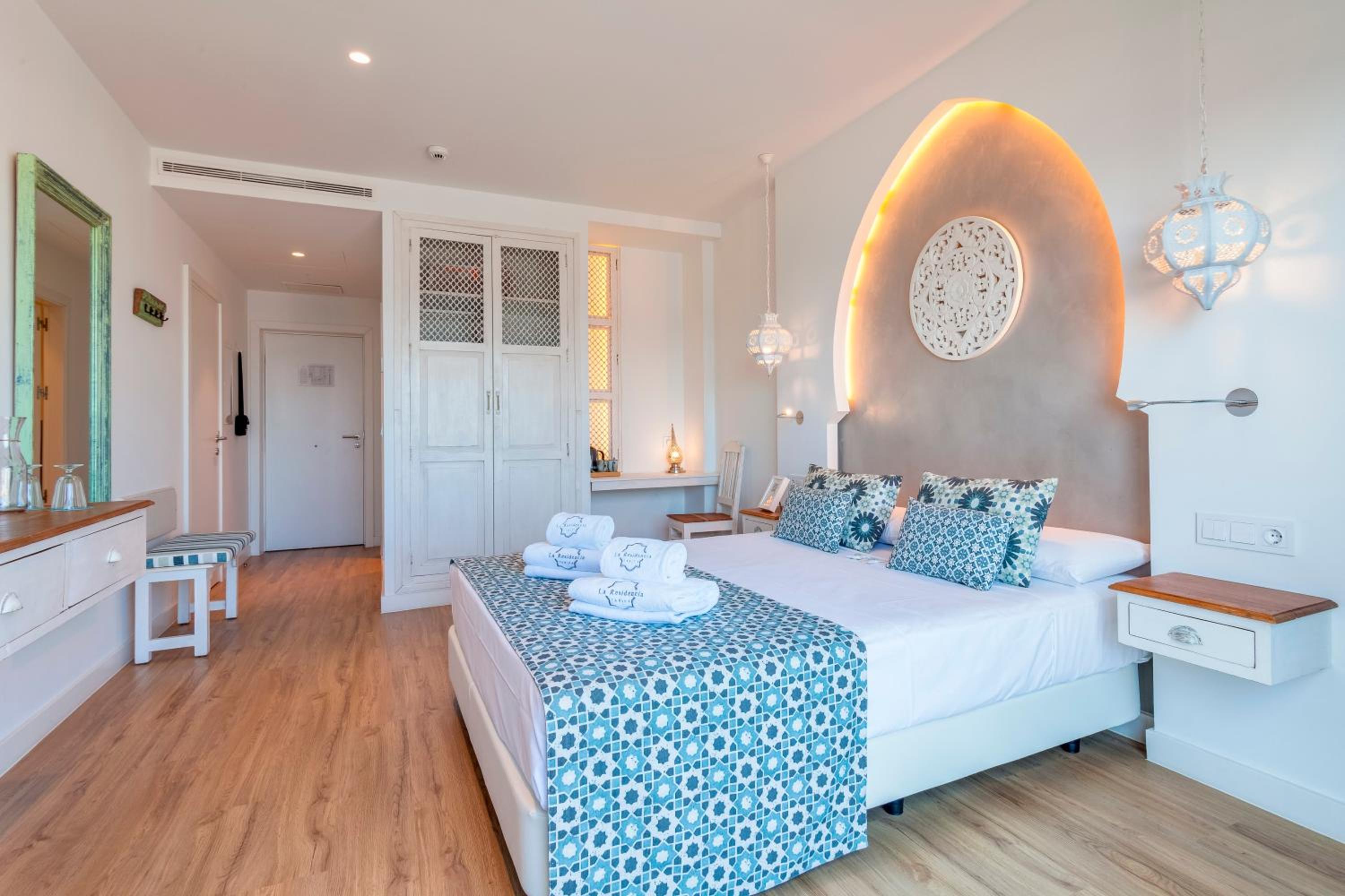 Double Room with Sea View photo 2