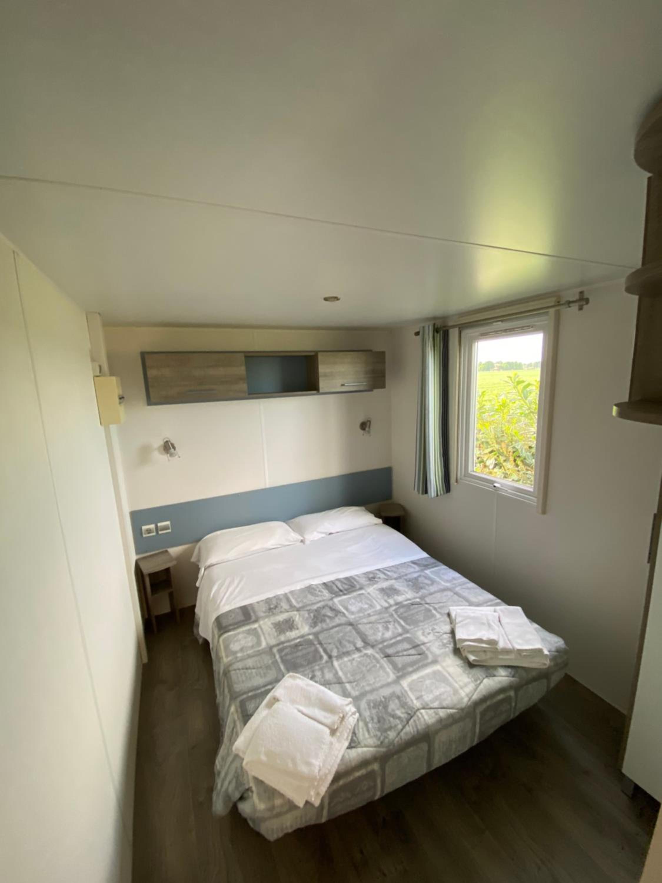 Mobile Home photo 1