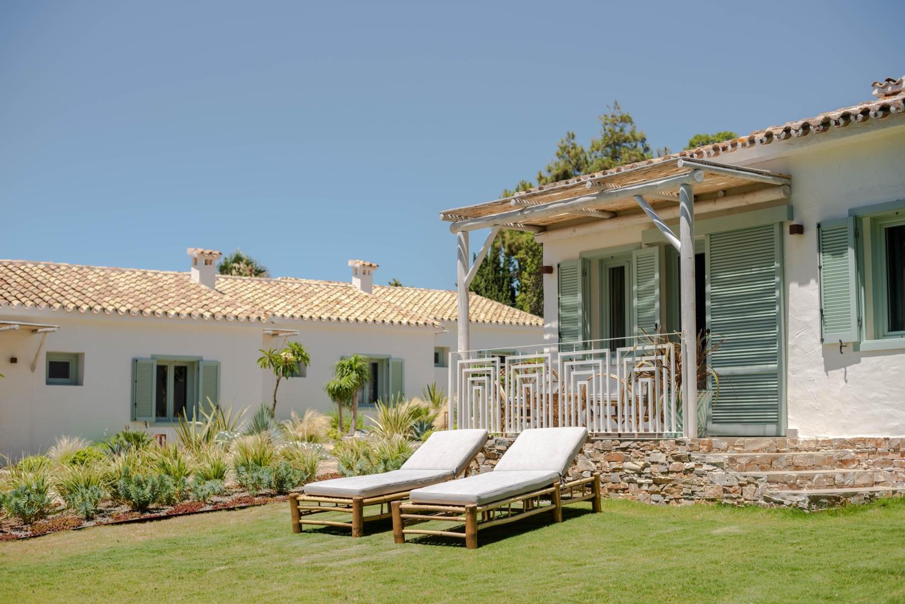 One-Bedroom Bungalow