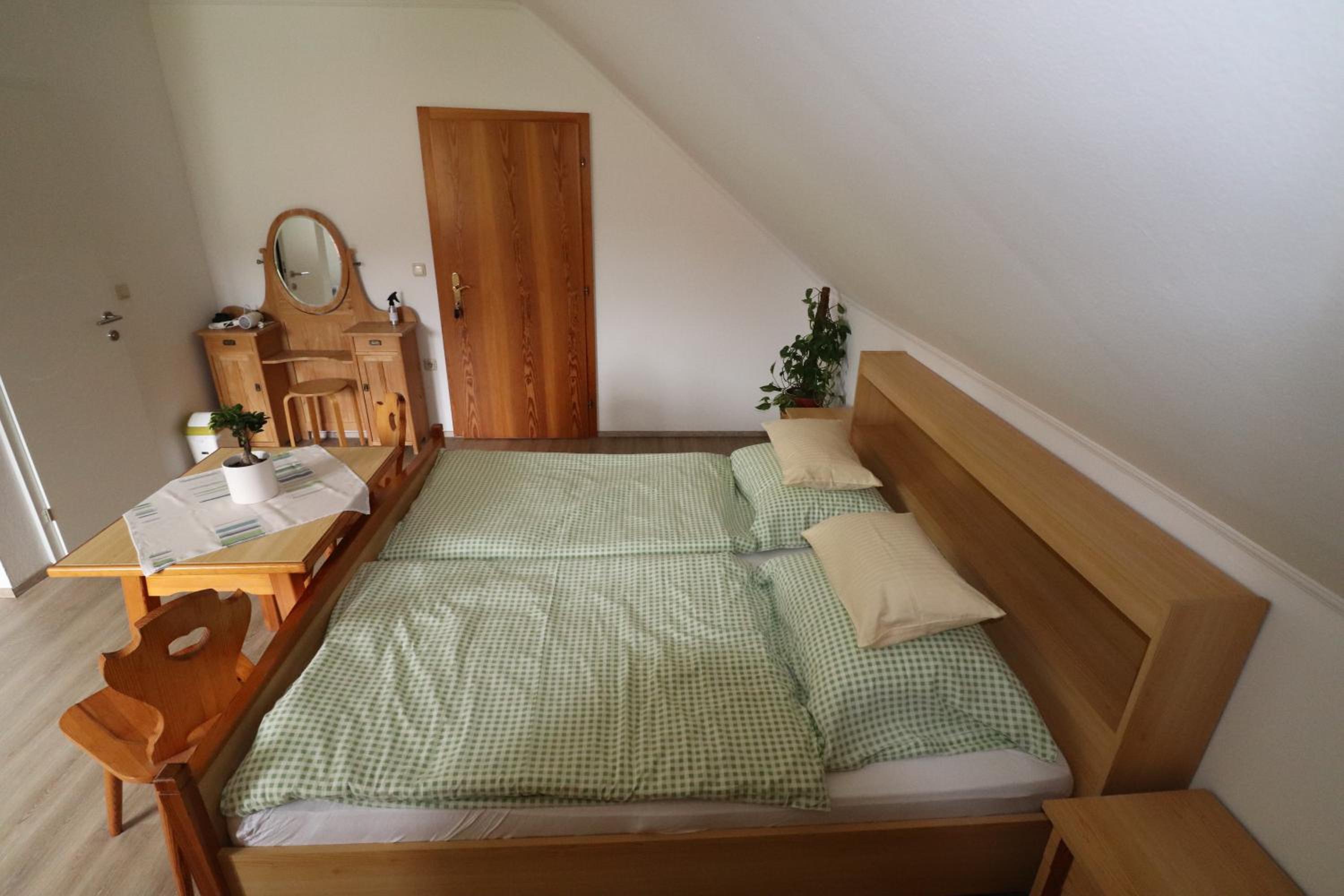 Double Room - Photo 5