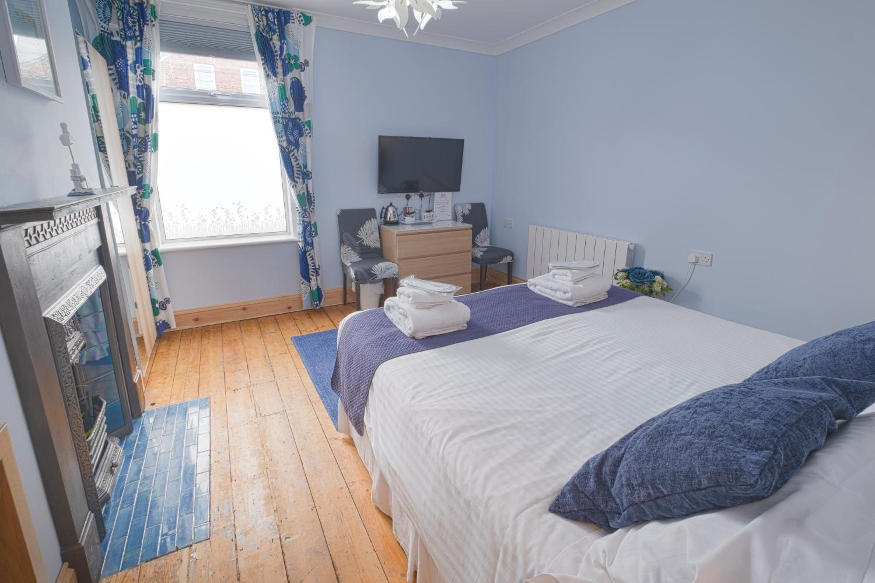 Deluxe King Room photo 3