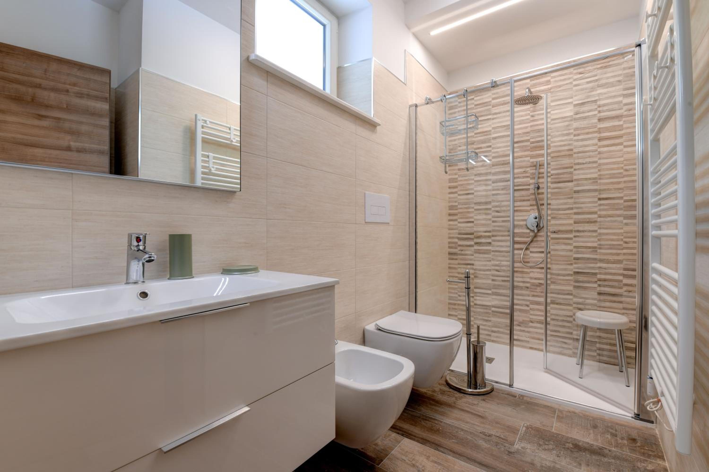 Two-Bedroom Apartment Ground Floor with Lake View photo 3