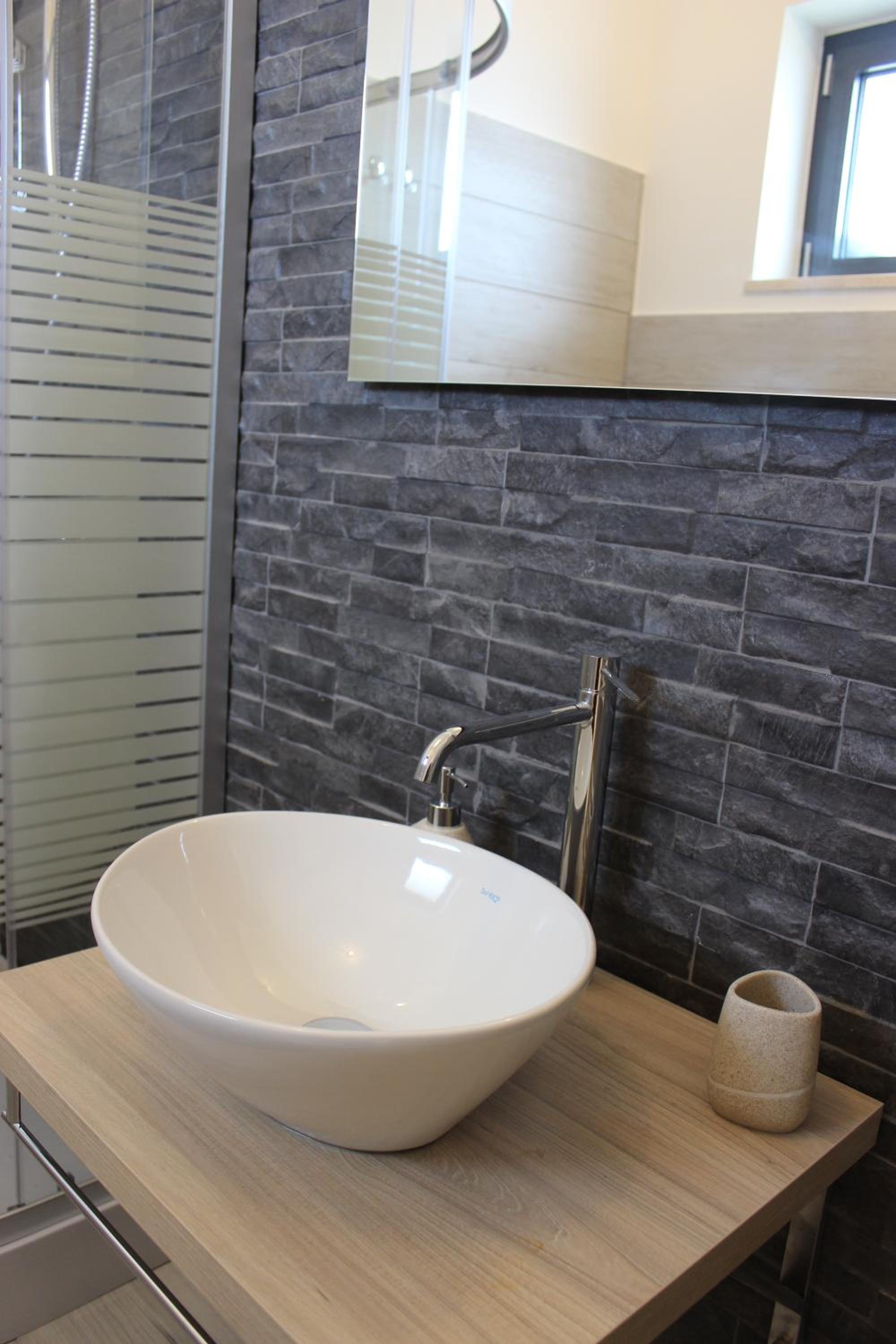Premium Quadruple Room - Photo 18