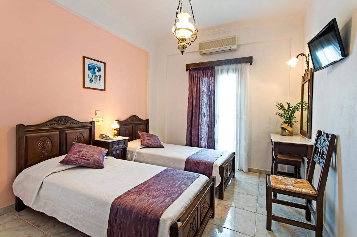 Double Room - Photo 3
