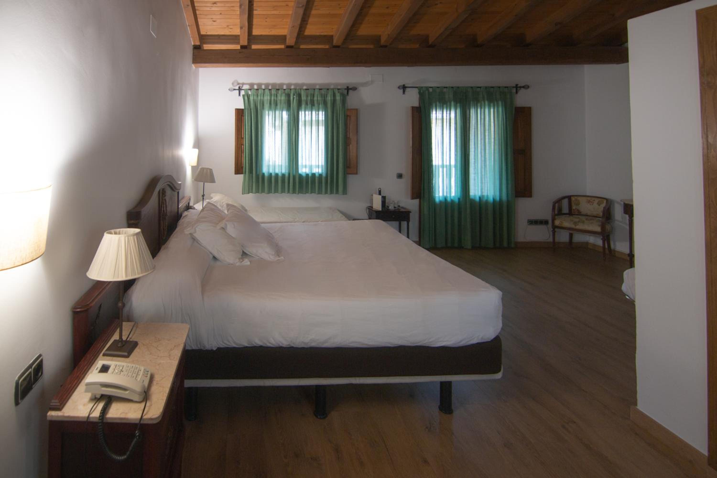 Habitación Superior con cama king y terraza