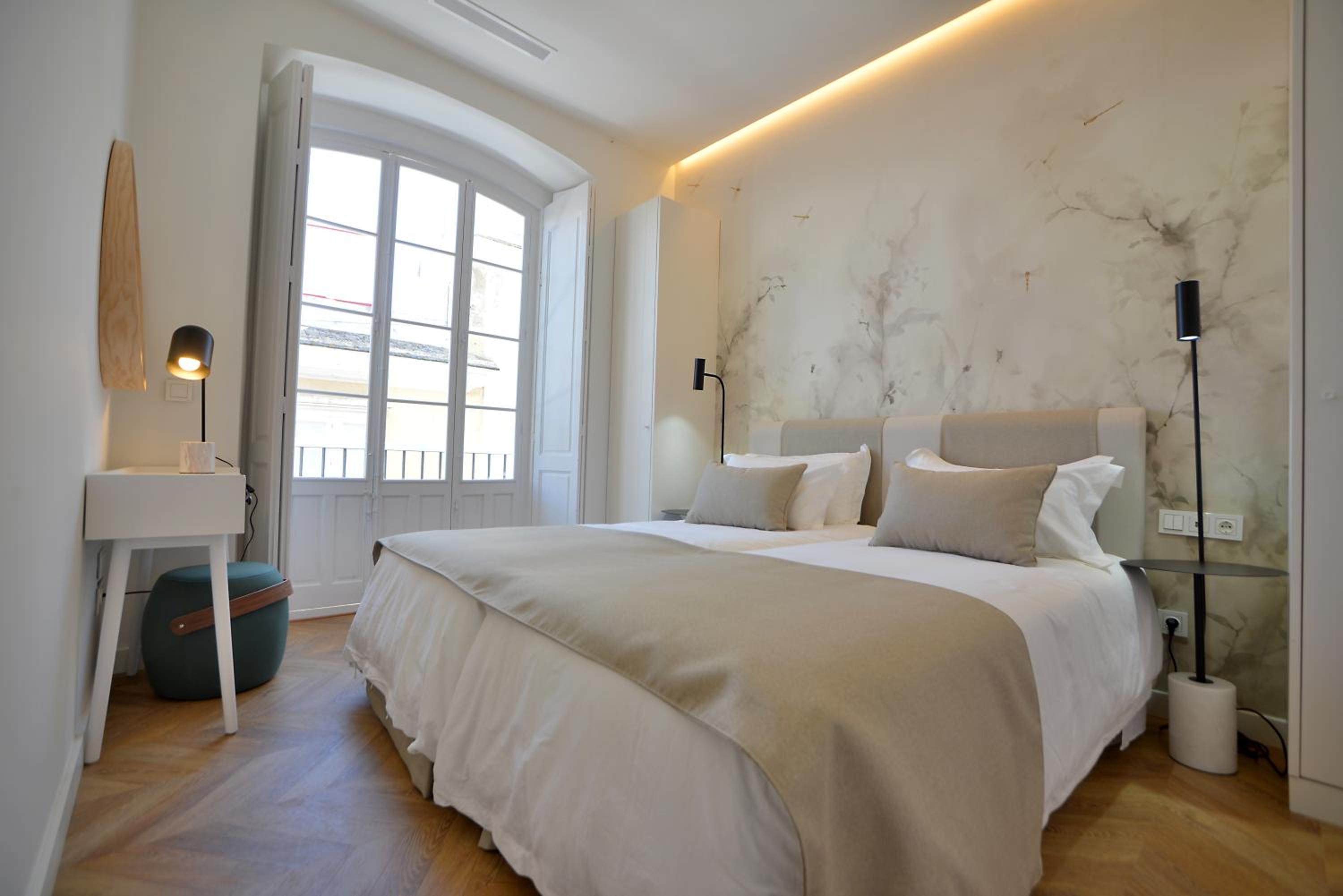 Two-Bedroom Apartment - Photo 3
